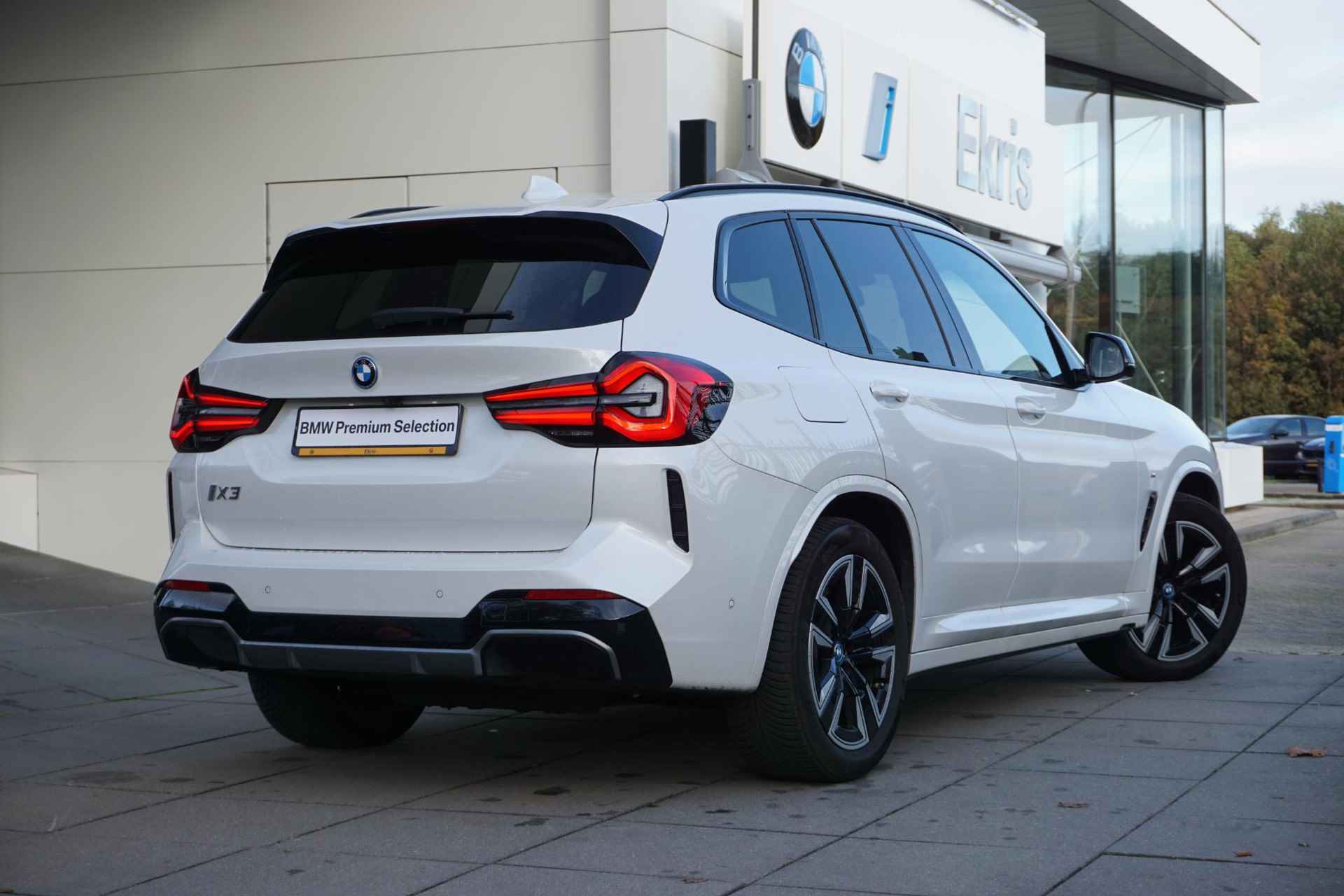 BMW iX3 80 kWh High Executive | M Sportpakket | Glazen Panoramadak | Driving Assistant Professional | Head-Up Display | Harman Kardon | 20inch LMV - 2/34