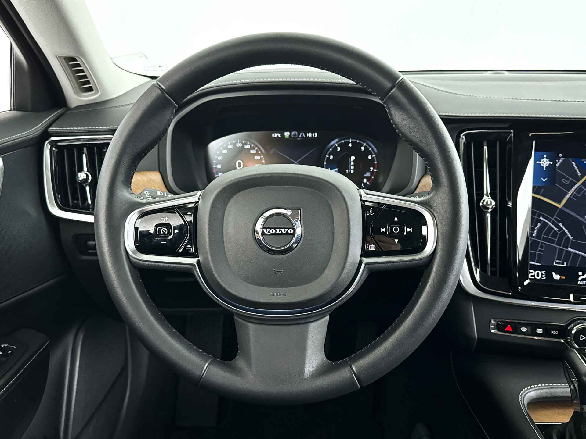 Volvo S90 T4 Aut. Business Luxury | Stoelverwarming | Pilot Assist - 17/39