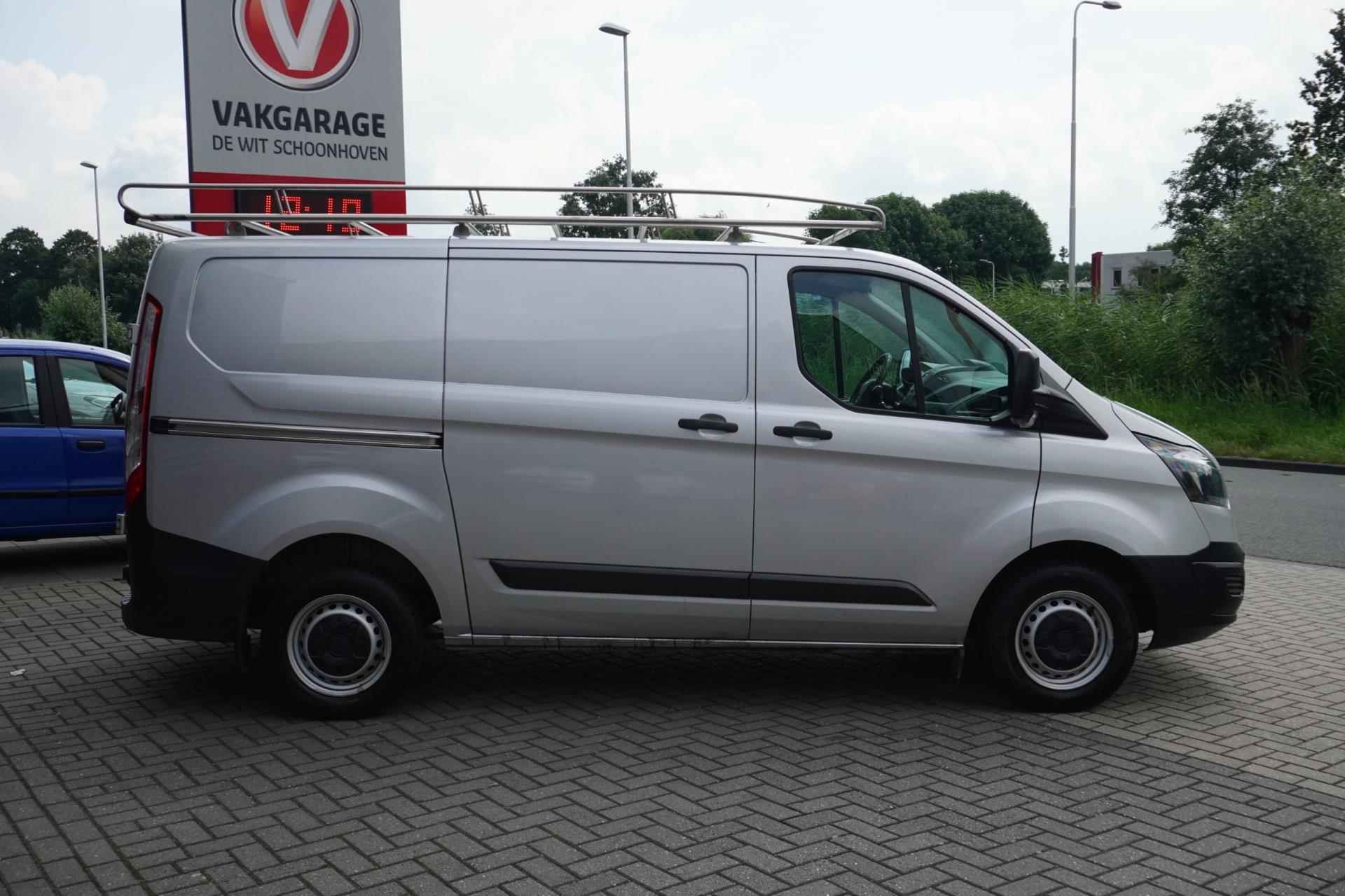 Ford Transit Custom 270 2.0 TDCI L1H1 Economy Edition / Imperial / Trekhaak - 3/25