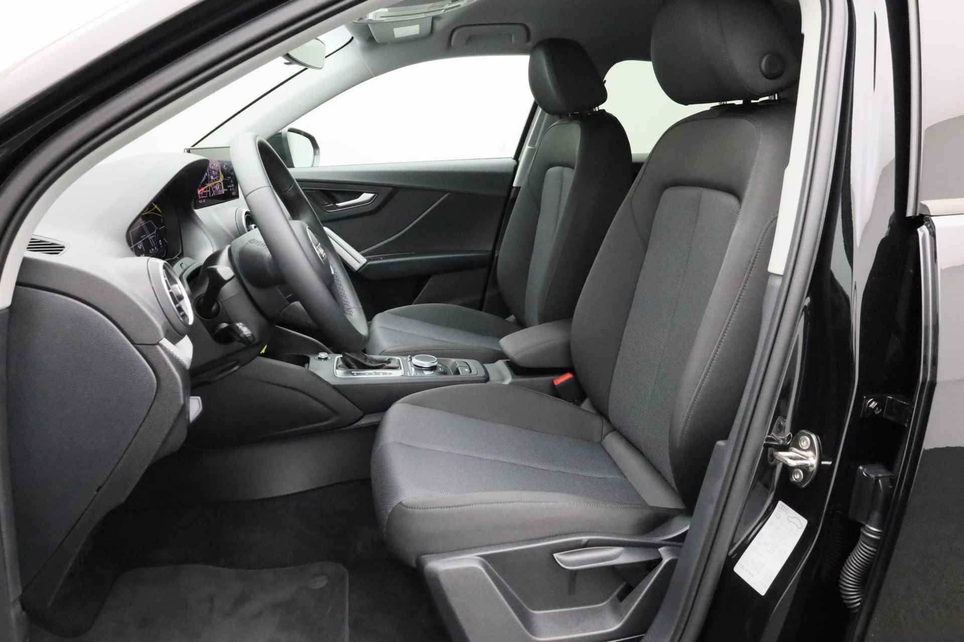 Audi Q2 35 TFSI 150PK S-tronic Advanced edition / S-Line | Navi | Virtual Cockpit | 17 inch - 19/35