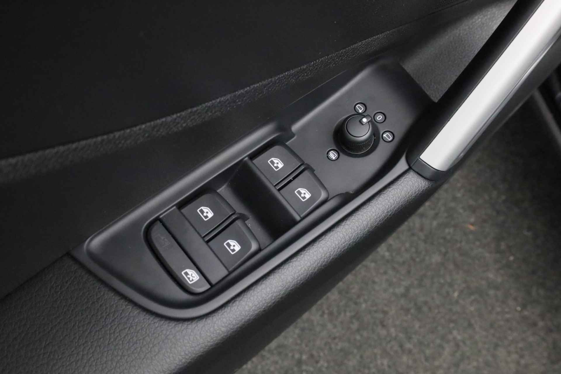 Audi Q2 35 TFSI 150PK S-tronic Advanced edition / S-Line | Navi | Virtual Cockpit | 17 inch - 20/35