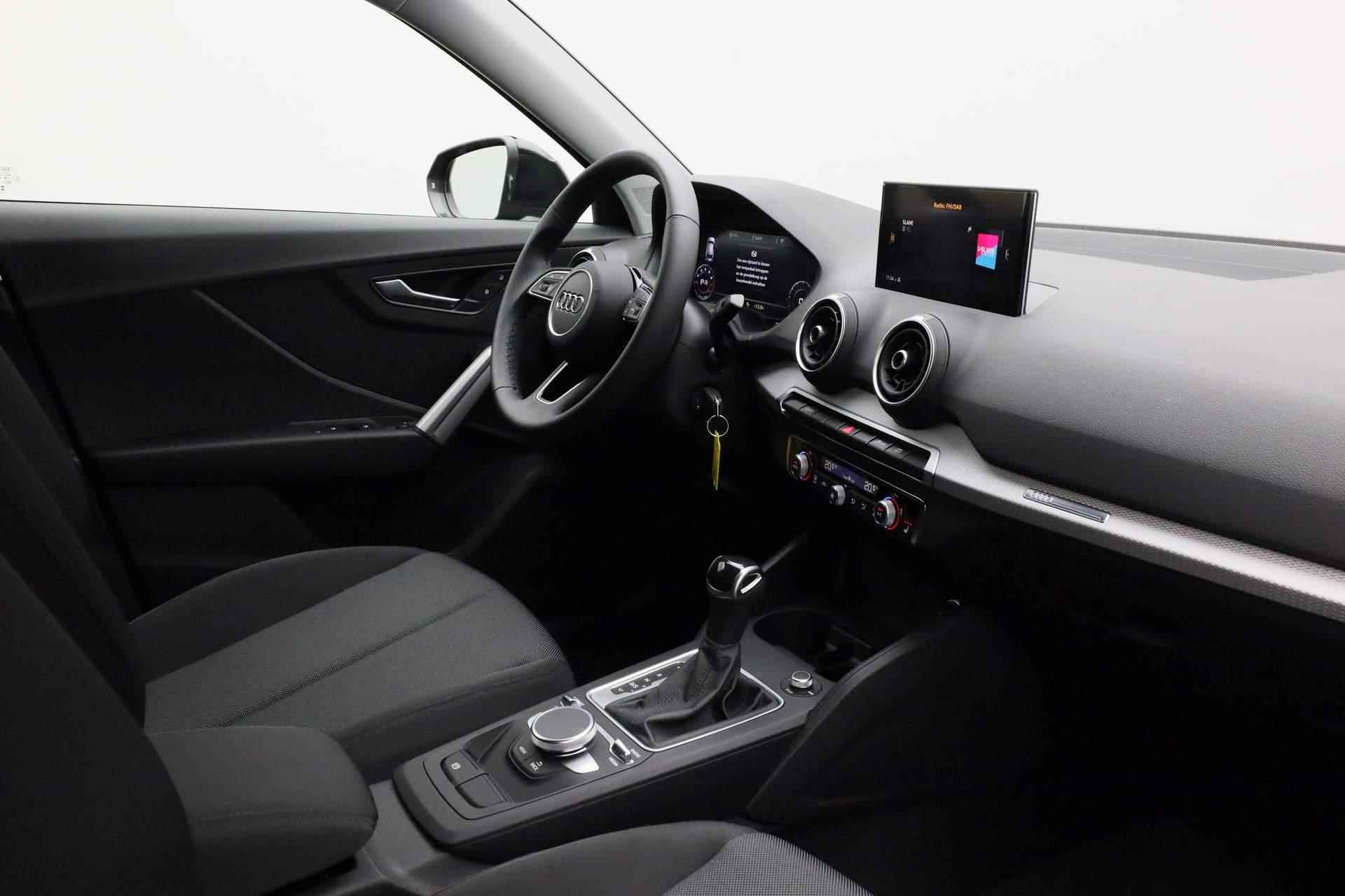 Audi Q2 35 TFSI 150PK S-tronic Advanced edition / S-Line | Navi | Virtual Cockpit | 17 inch - 32/35