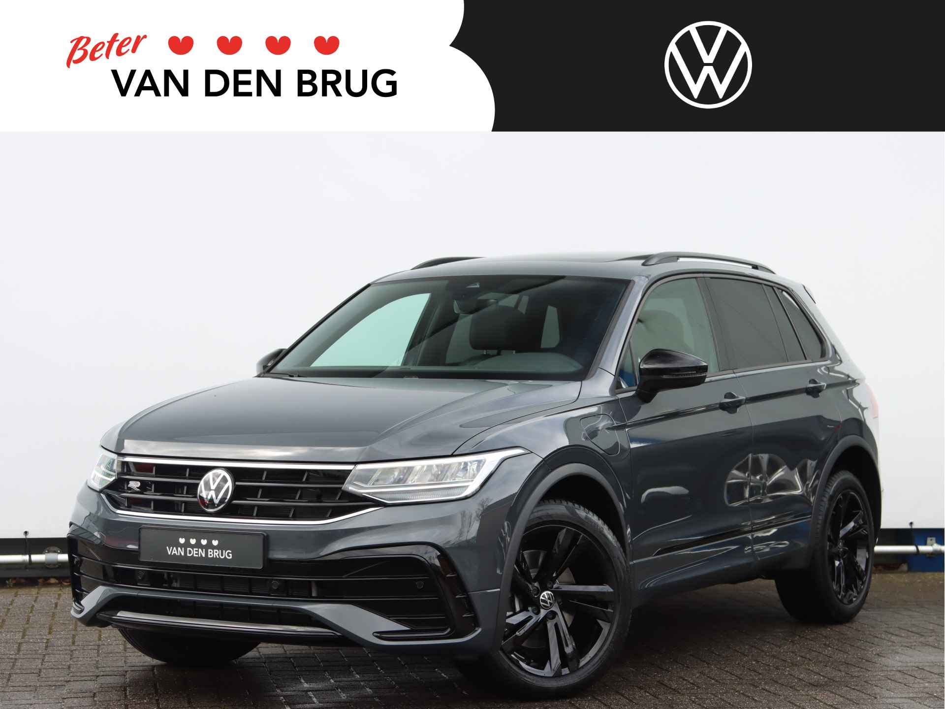Volkswagen Tiguan 1.4 TSI eHybrid R-Line 245pk DSG | Black Style | Panorama dak | Wegklapbare Trekhaak | 19'' Valencia Velgen | - 1/40