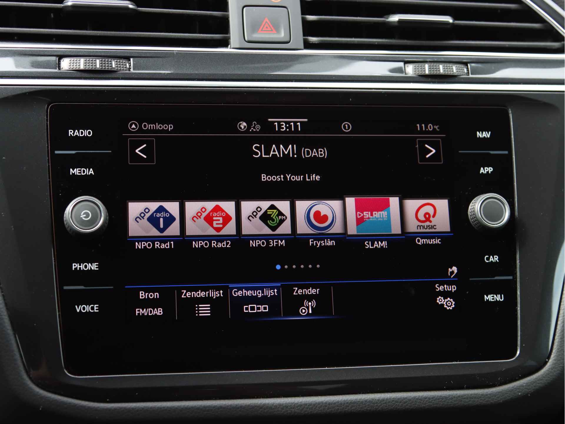 Volkswagen Tiguan 1.4 TSI eHybrid R-Line 245pk DSG | Black Style | Panorama dak | Wegklapbare Trekhaak | 19'' Valencia Velgen | - 31/40