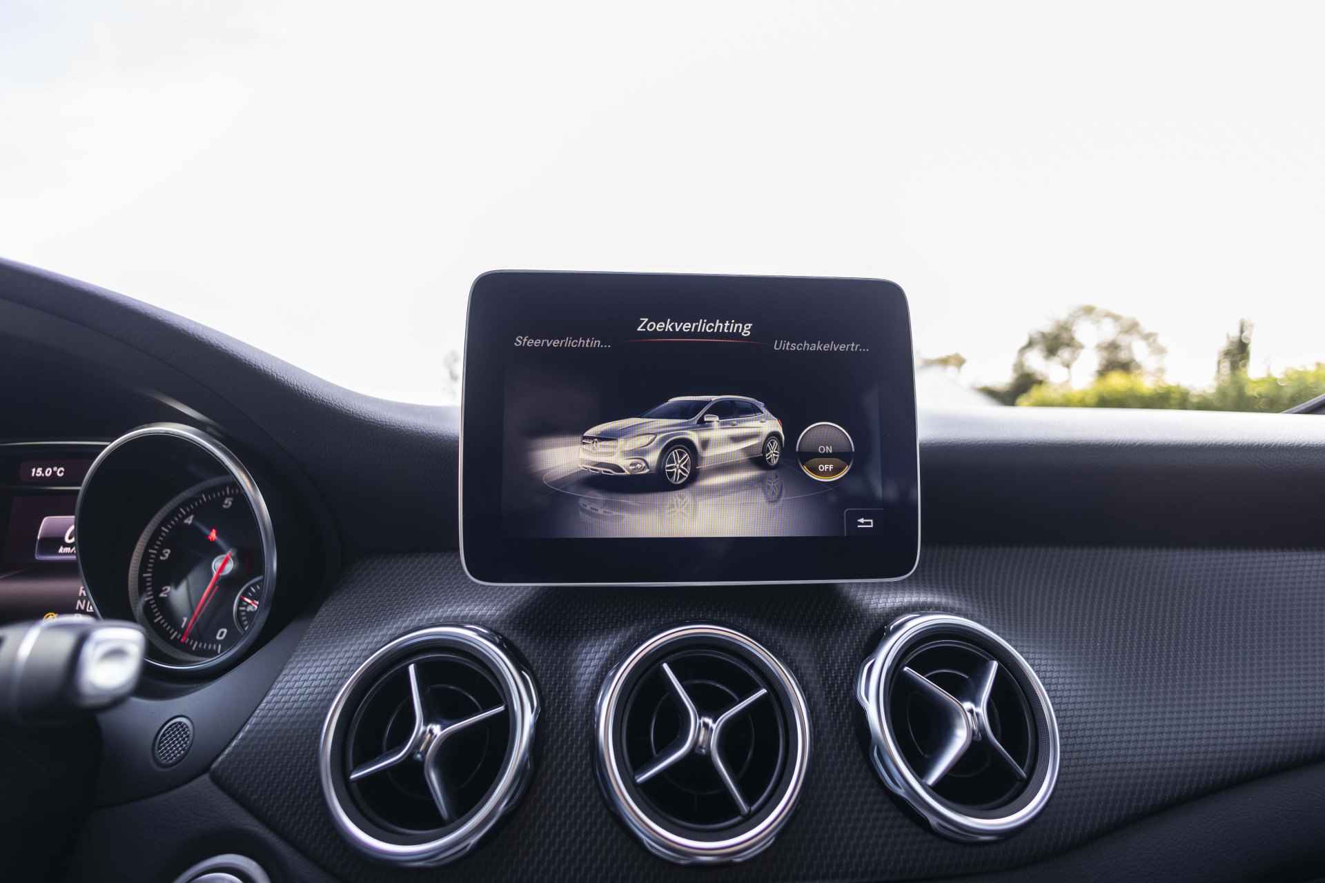 Mercedes-Benz GLA 180 Business Solution | Automaat | Camera | Carplay | NL Auto - 24/45