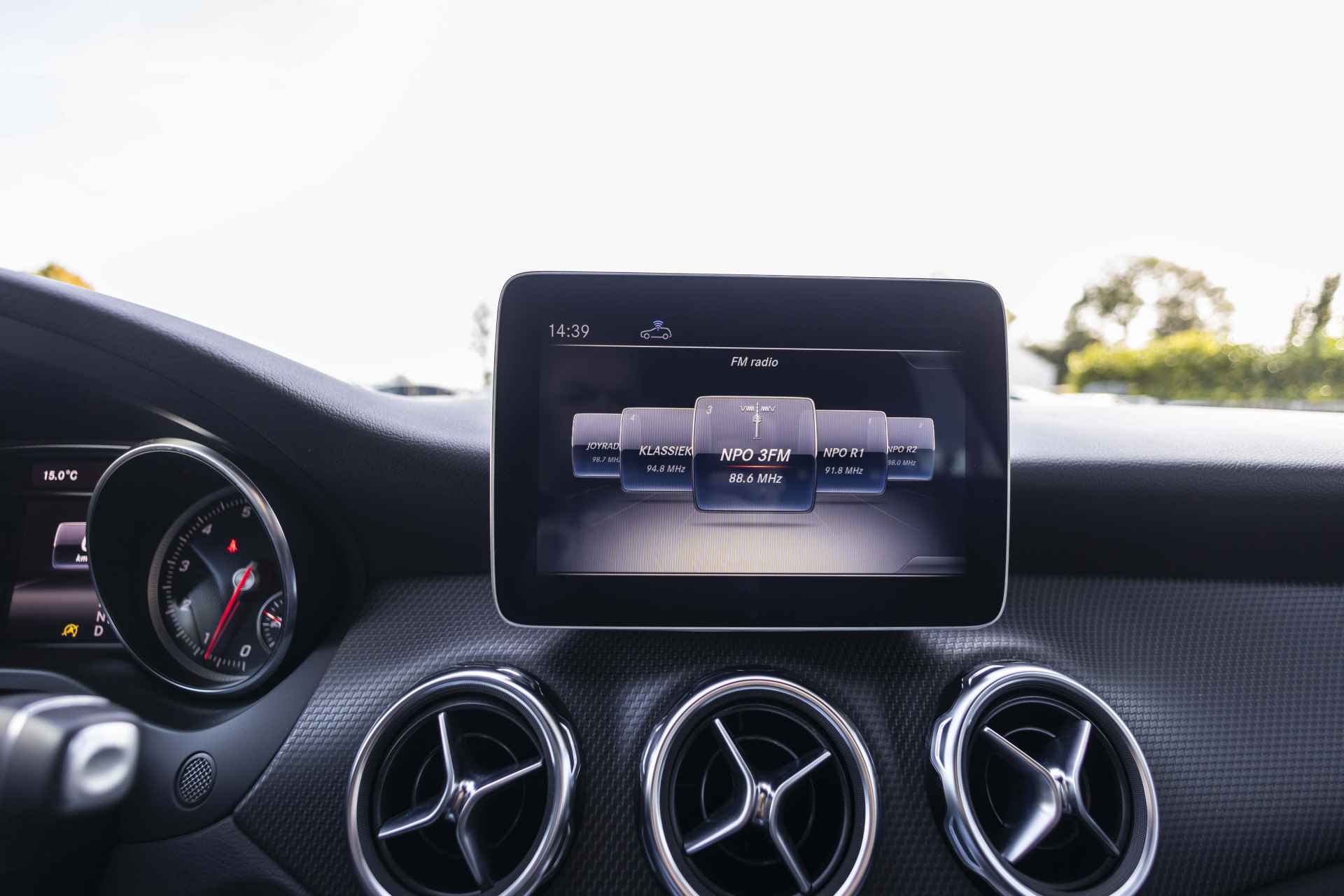 Mercedes-Benz GLA 180 Business Solution | Automaat | Camera | Carplay | NL Auto - 32/45