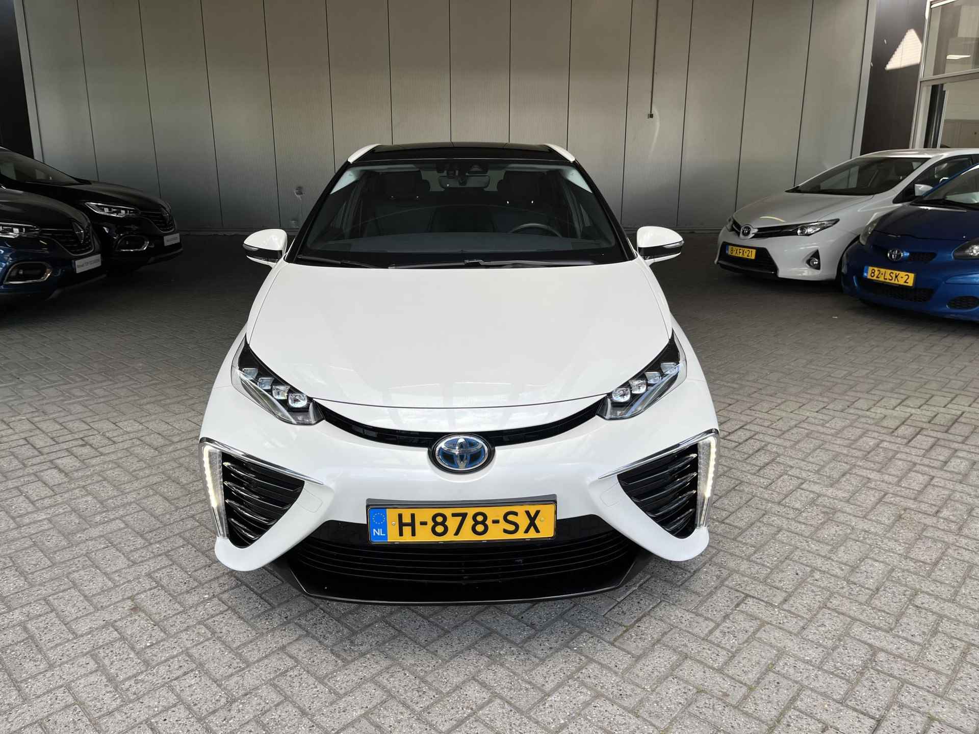 Toyota Mirai FCV Executive - 29/36