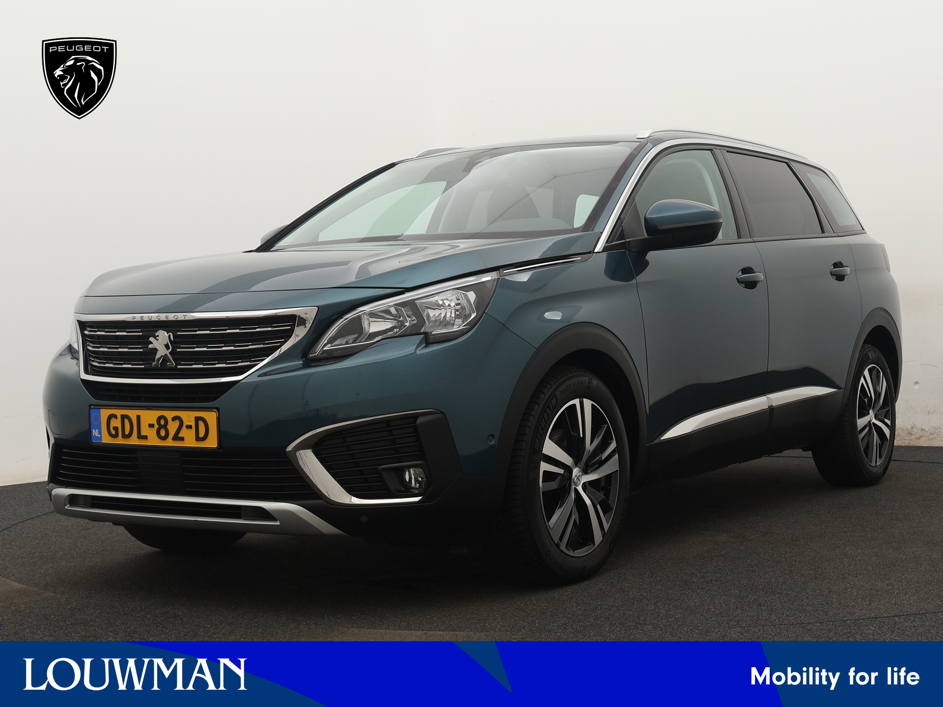 Peugeot 5008 1.2 PureTech 130pk Allure Limited | Navigatie | Camera | Climate | Cruise | Lichtmetalen Velgen |