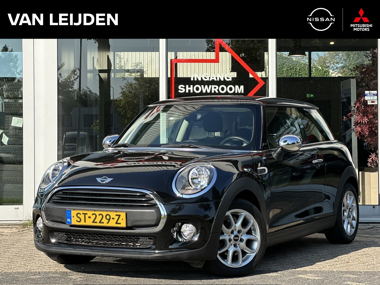 MINI Mini 3-Deurs (f56) 1.5 One First | Navigatie | Airco | Apple CarPlay | Cruise Control