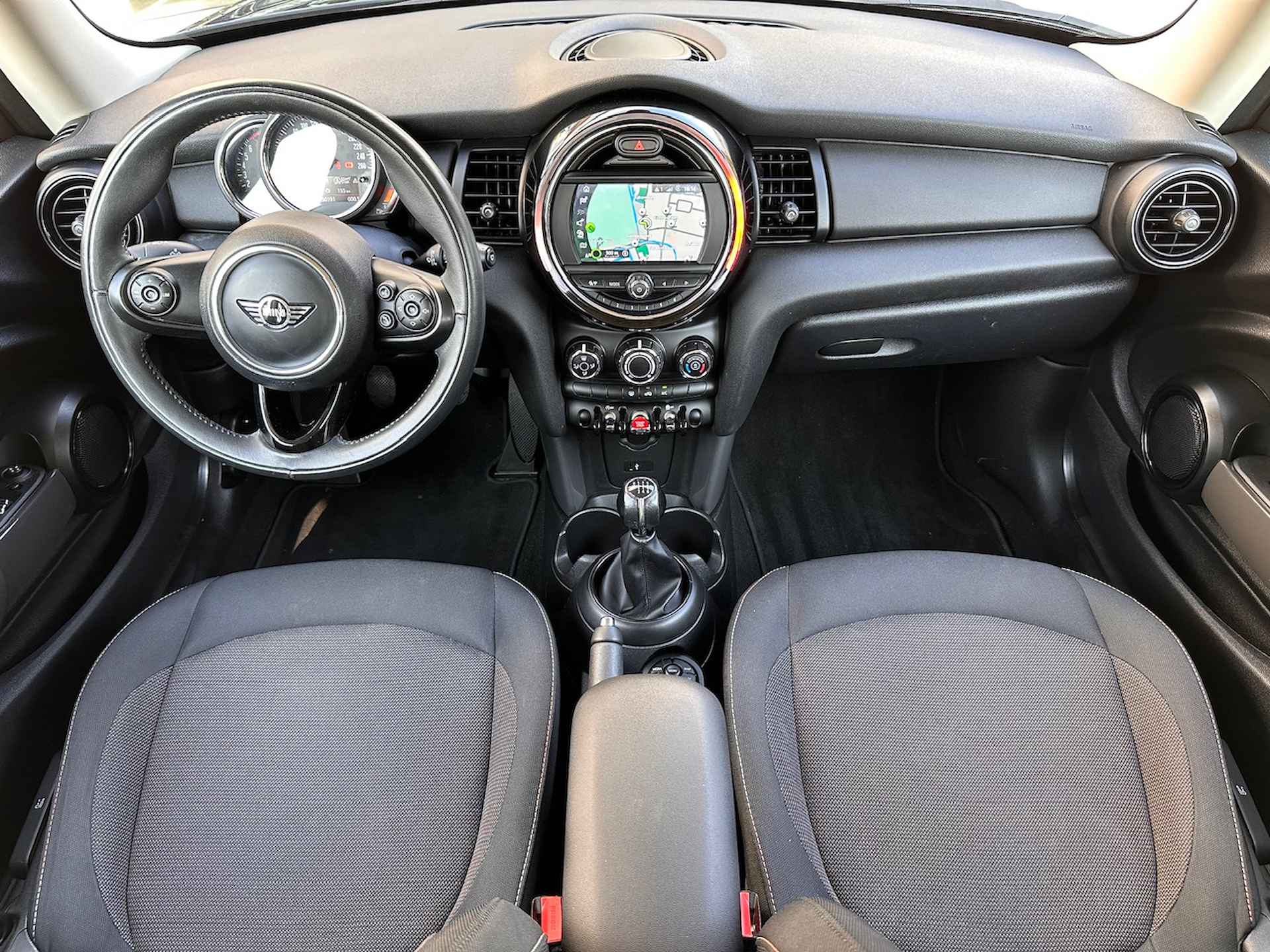 MINI Mini 3-Deurs (f56) 1.5 One First | Navigatie | Airco | Apple CarPlay | Cruise Control - 22/27