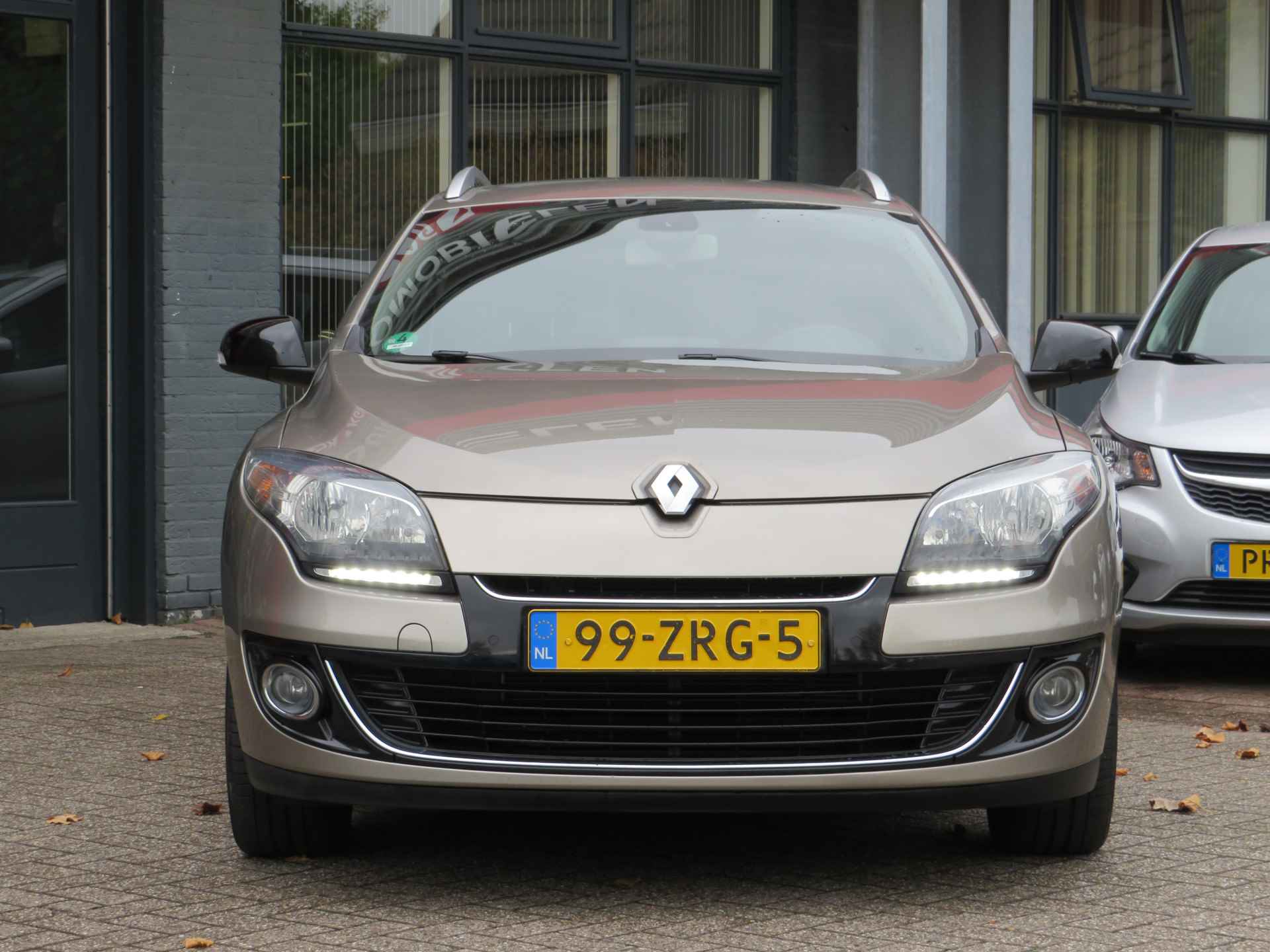 Renault Mégane Estate 1.2 TCe Bose| 115-PK| | Clima-Airco | Navigatie | Parkeersensoren | Incl. Garantie | Trekhaak | Bluetooth | - 3/43