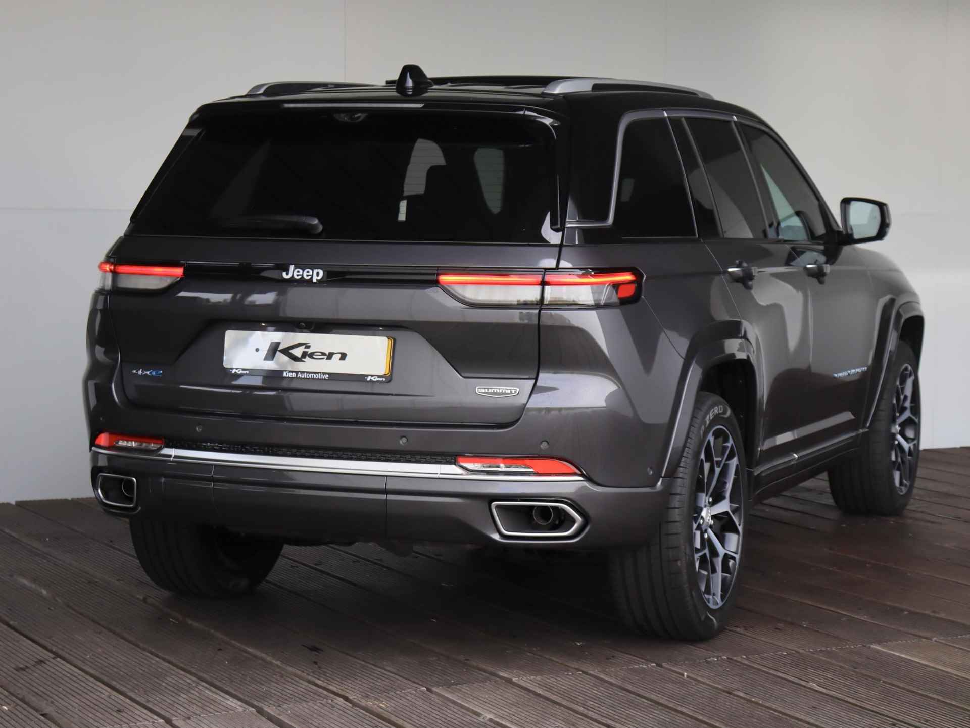 Jeep Grand Cherokee 2.0 Summit Reserve 4xe | Schermen voor en achter | Pano | Zeer compleet | Luchtvering | - 5/45