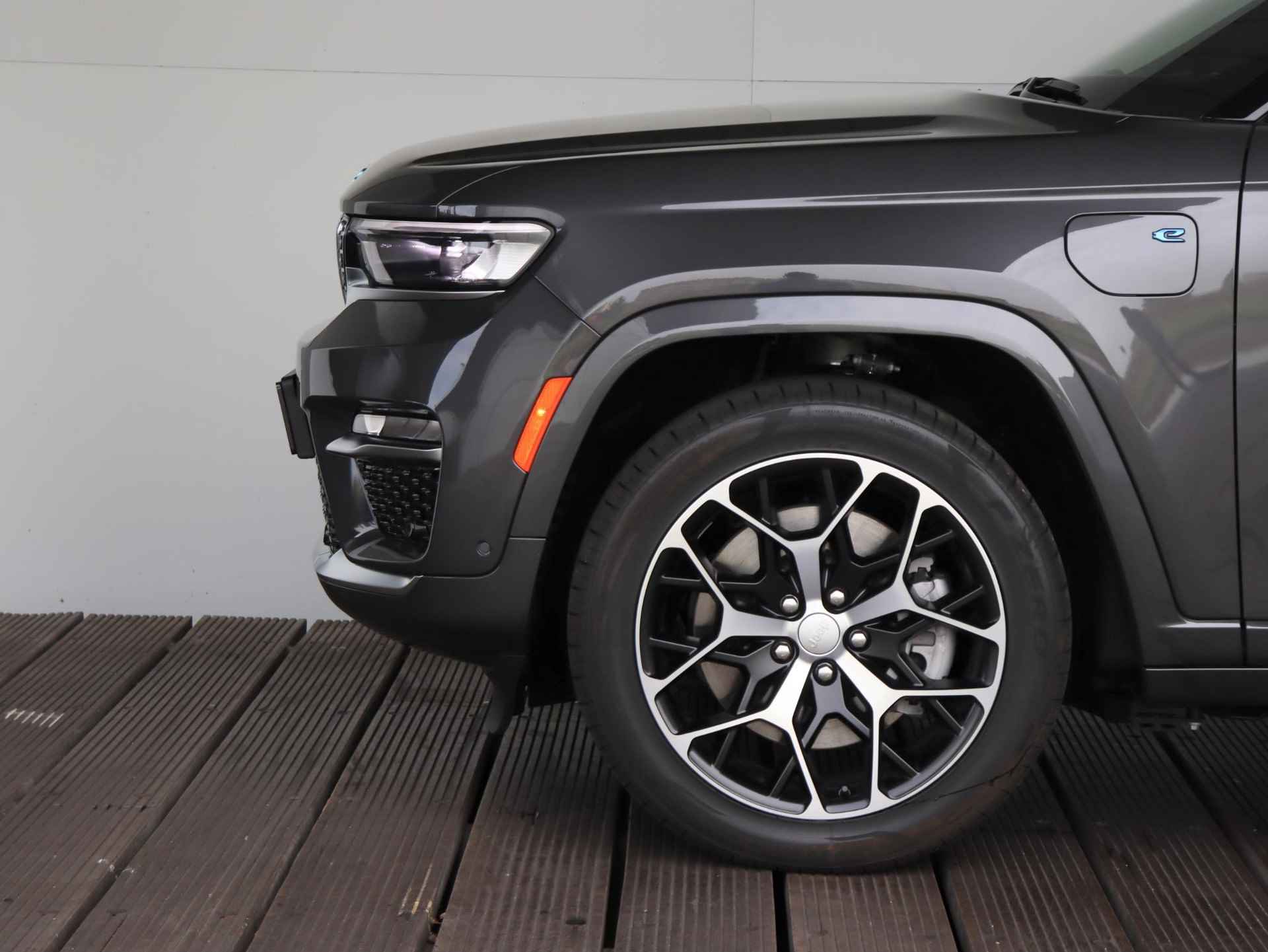 Jeep Grand Cherokee 2.0 Summit Reserve 4xe | Schermen voor en achter | Pano | Zeer compleet | Luchtvering | - 6/45