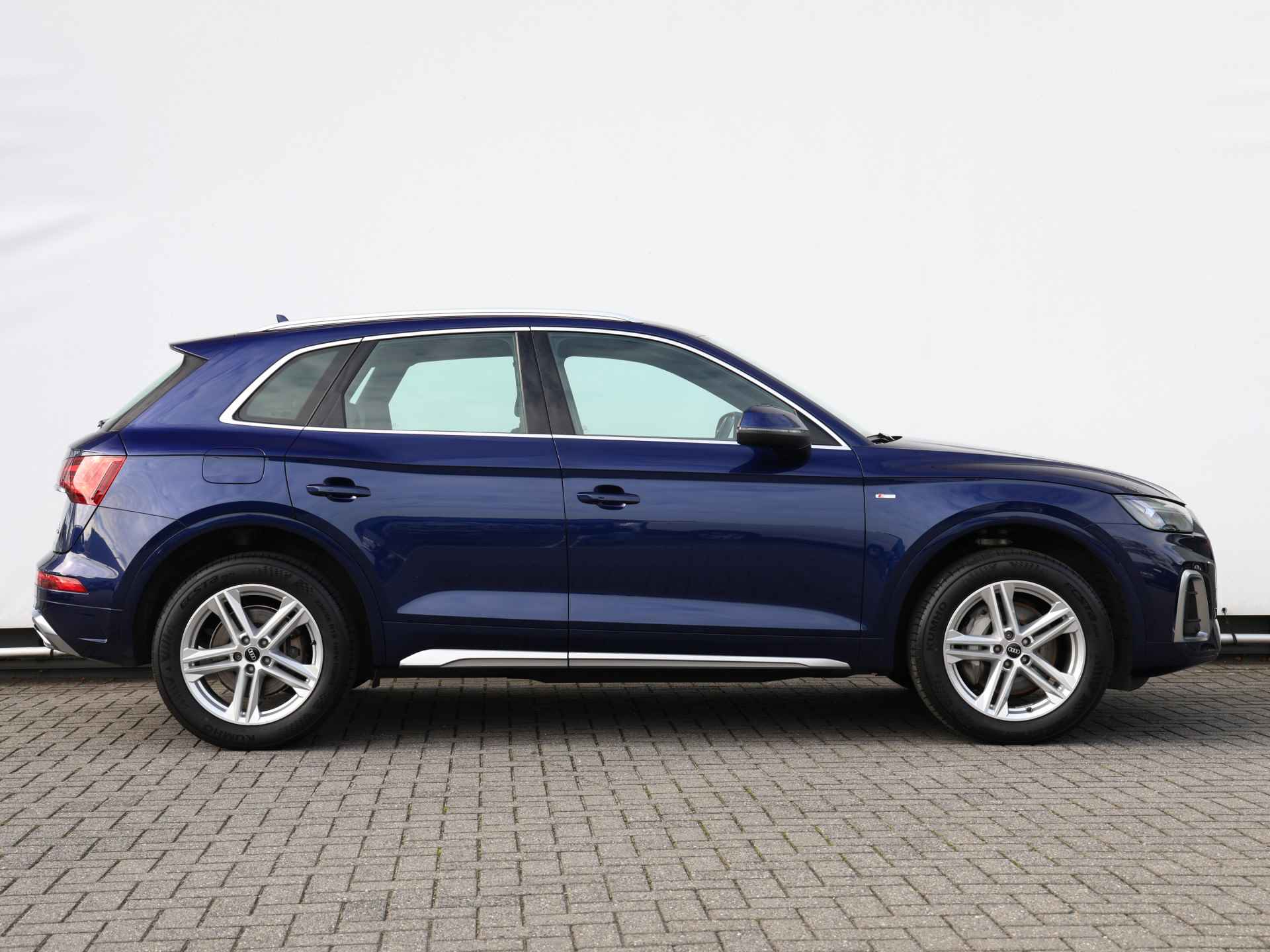 Audi Q5 50 TFSI e S edition 299pk | Stoelverwarming | Navi | Adaptive Cruise | Apple Carplay - 2/51