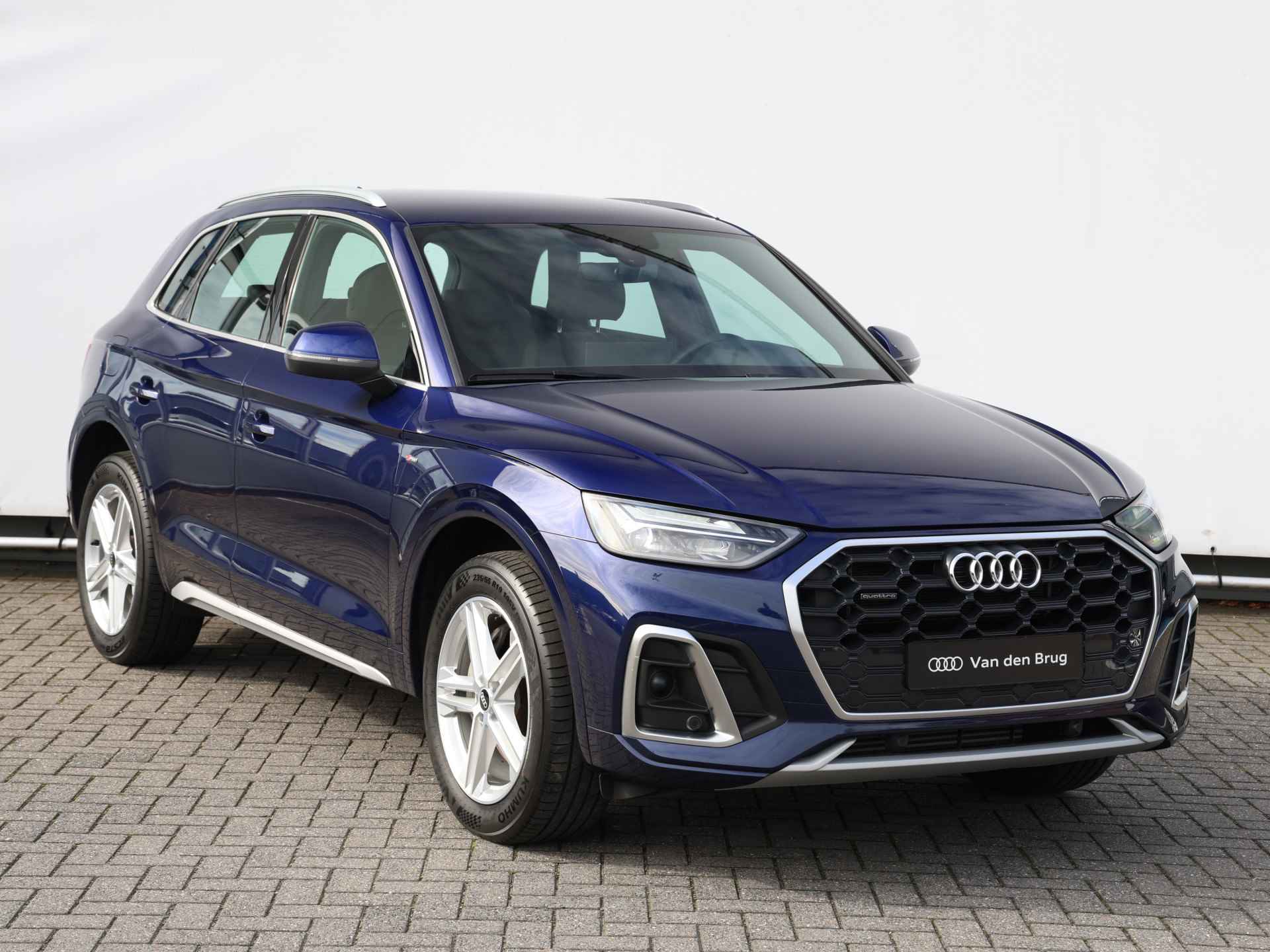 Audi Q5 50 TFSI e S edition 299pk | Stoelverwarming | Navi | Adaptive Cruise | Apple Carplay - 3/51