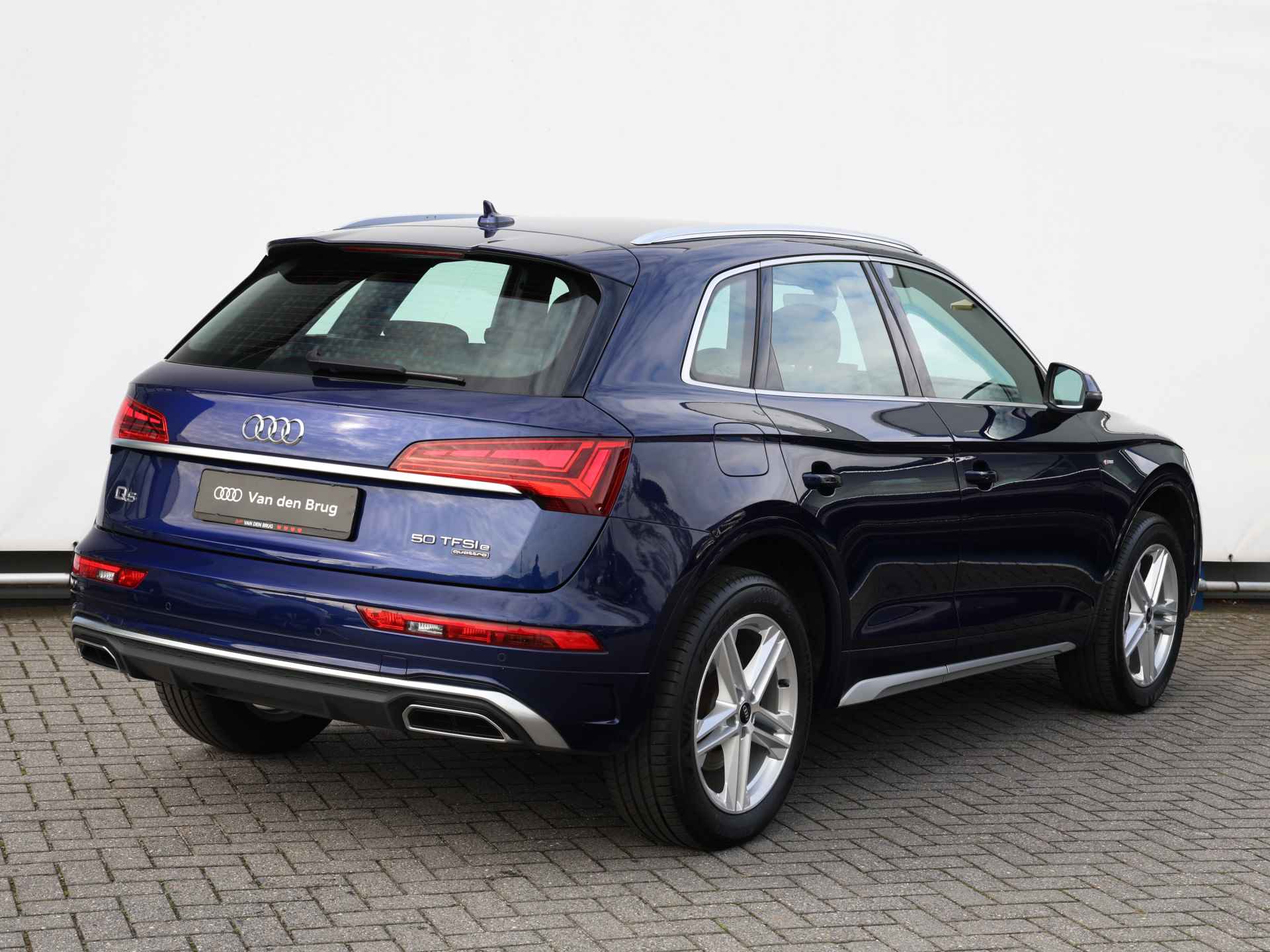 Audi Q5 50 TFSI e S edition 299pk | Stoelverwarming | Navi | Adaptive Cruise | Apple Carplay - 5/51