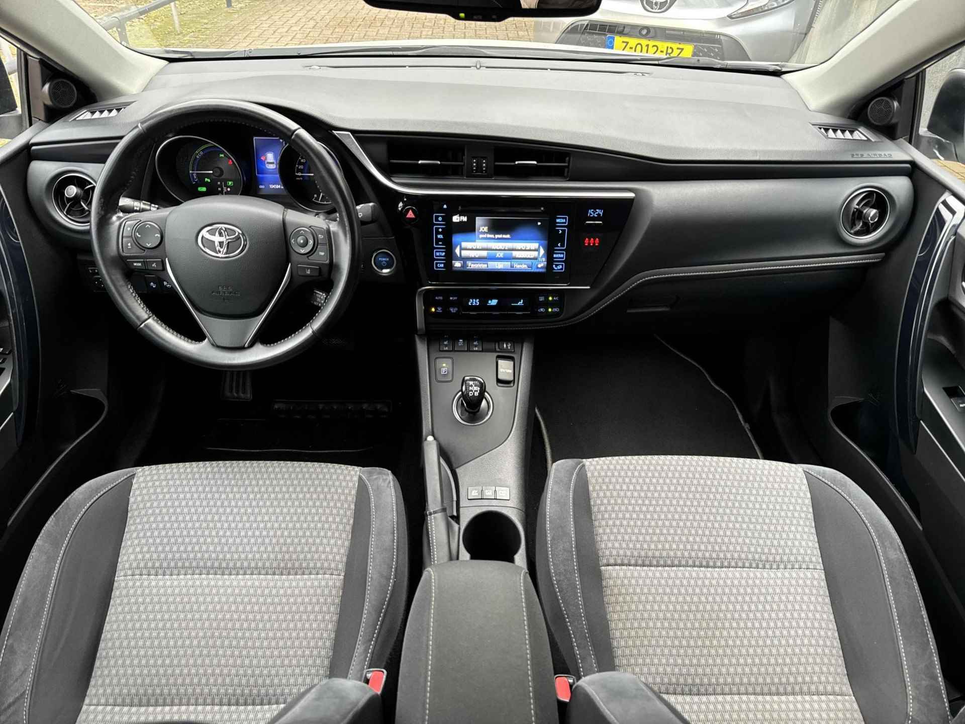 Toyota Auris Touring Sports 1.8 Hybrid Dynamic | 06-10141018 Voor meer informatie - 16/35