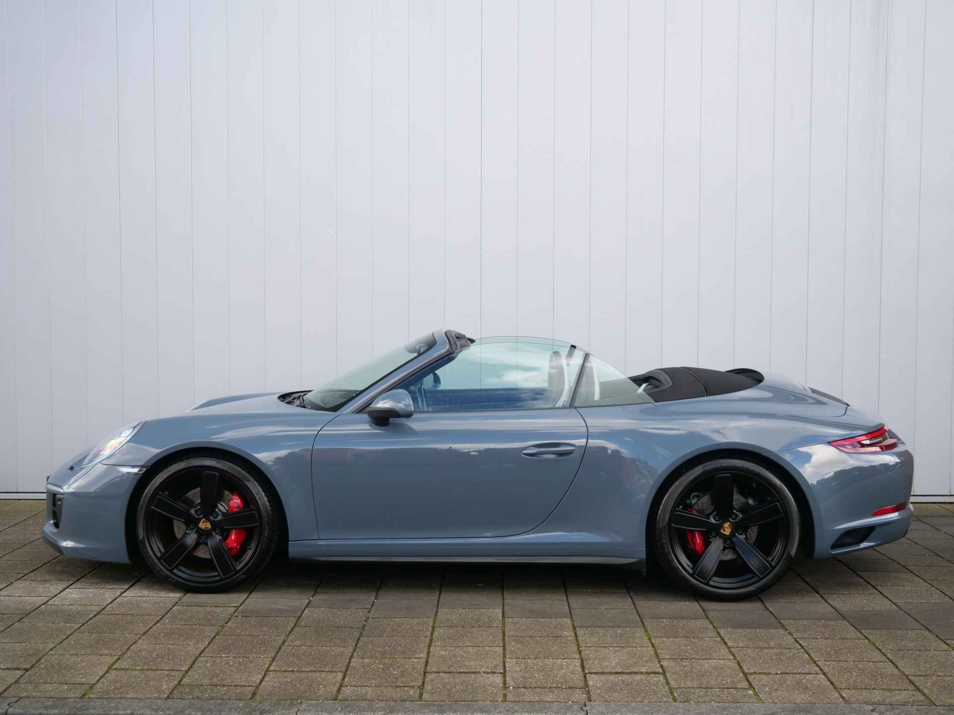 Porsche 911 Cabrio 3.0 Carrera GTS 451 Pk Automaat Navigatie / PDC / Camera / DAB - 20/50