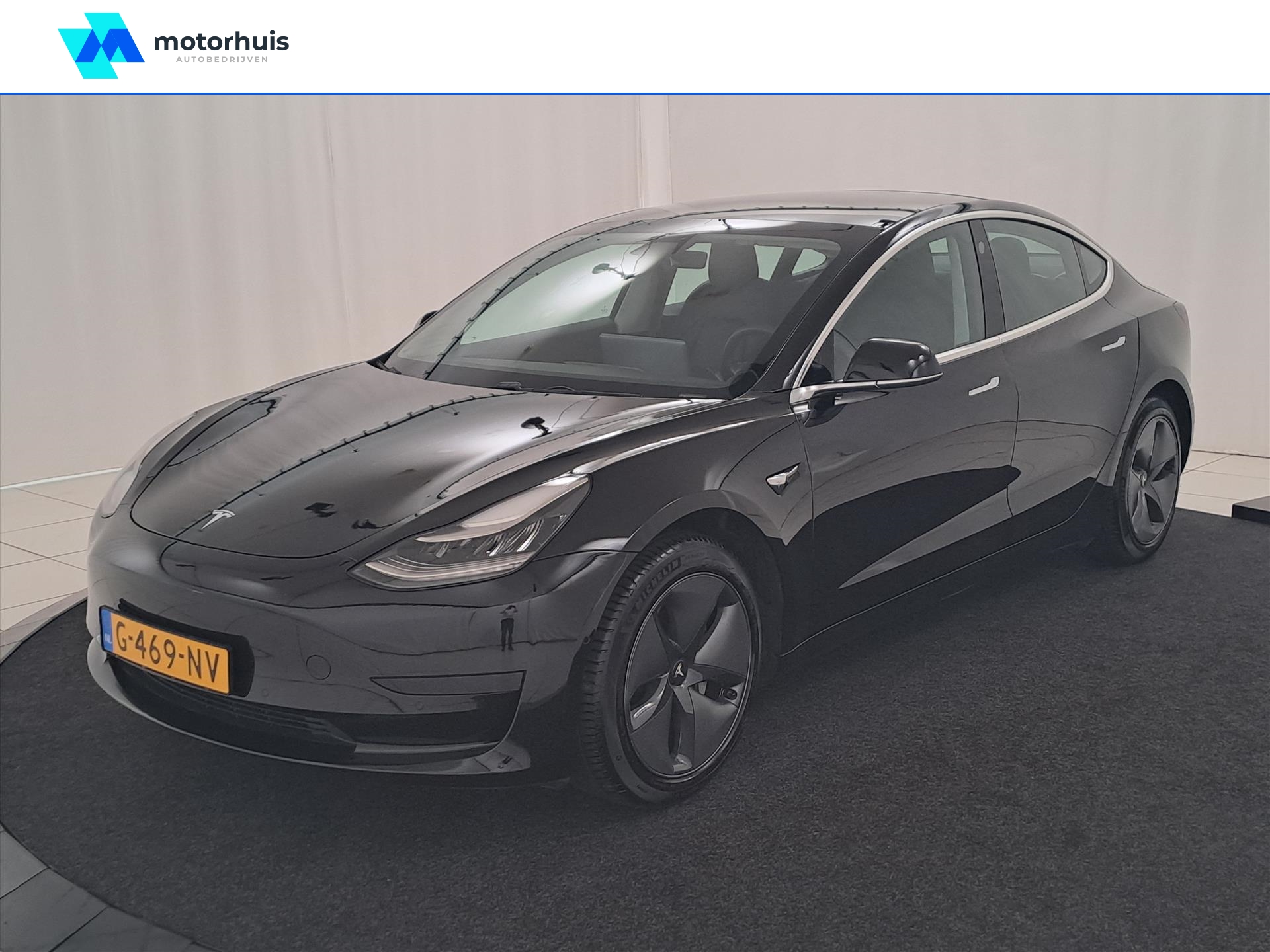 TESLA Model 3 Standard Plus RWD / Navigatie / Camera / LED