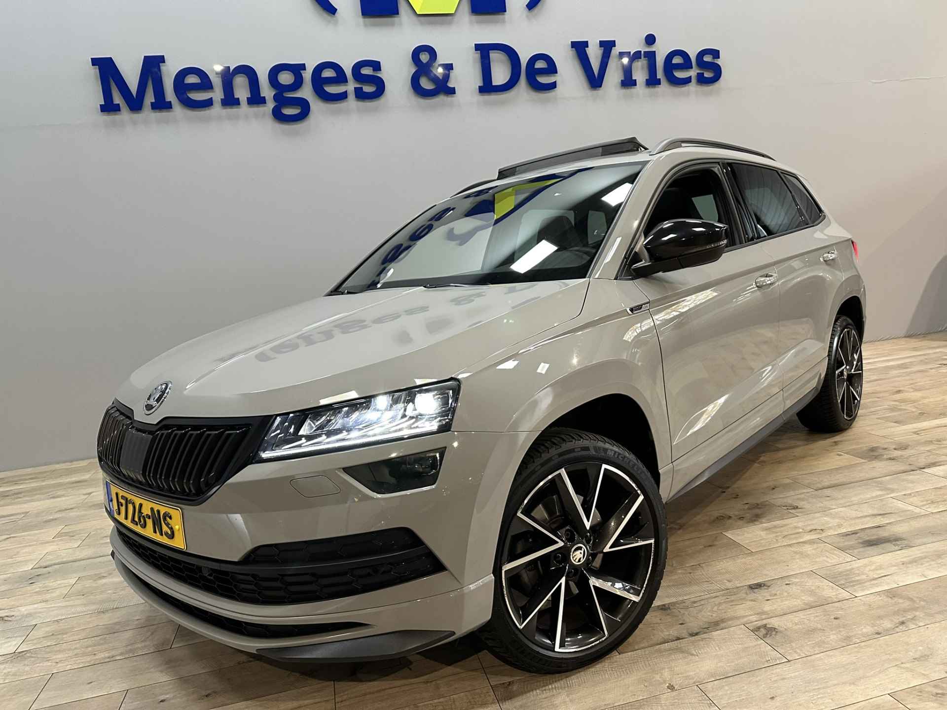 Škoda Karoq 1.5 TSI ACT Sportline Business Airco ECC | Virtual | Panorama | Adaptive Cruise | Canton | LED | Camera | Apple Carplay Android Auto | Isofix | NAP | - 47/52