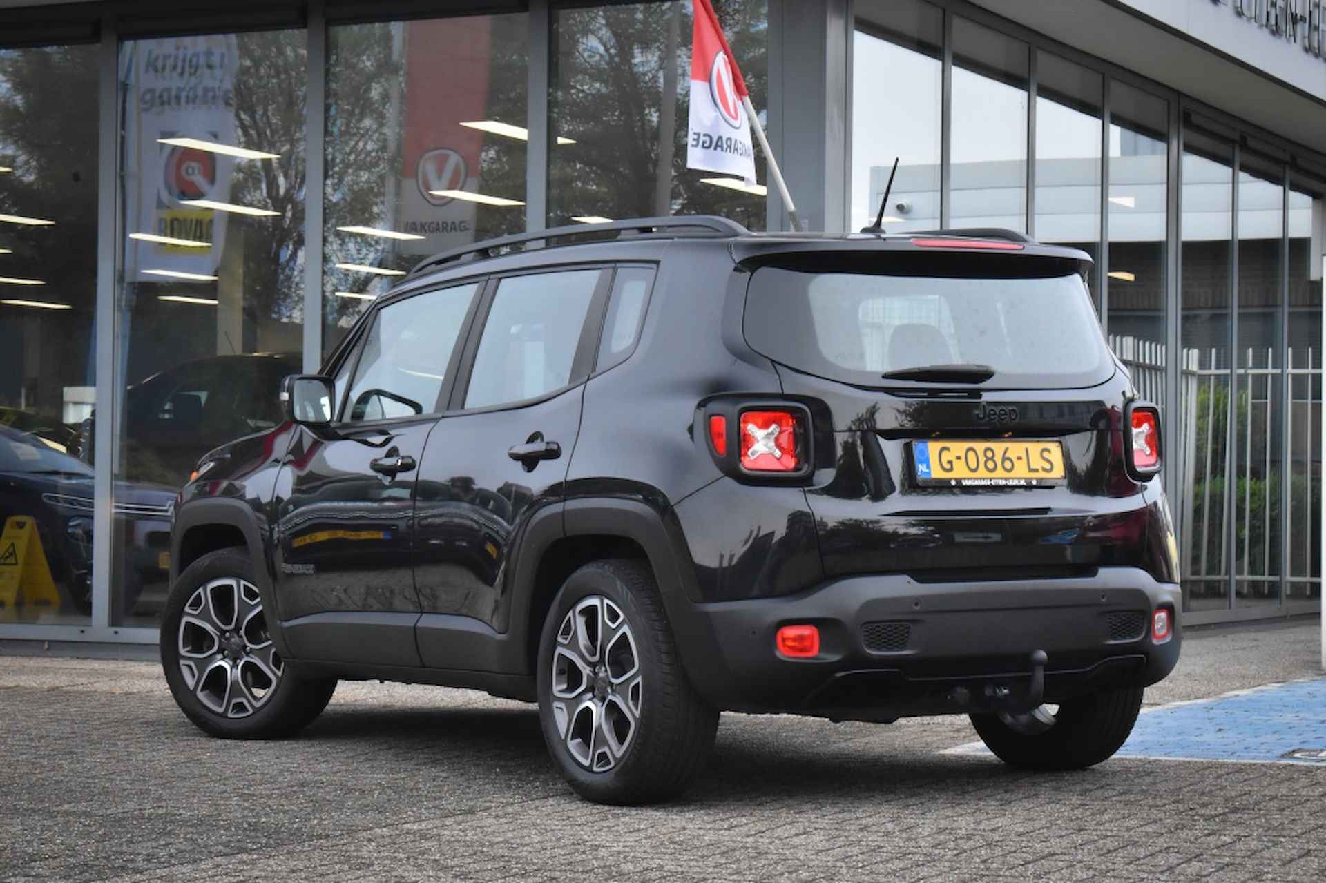 Jeep Renegade 1.6 E-Torq Night Eagle II / TREKHAAK / PDC / CLIMA / CRUISE - 6/21