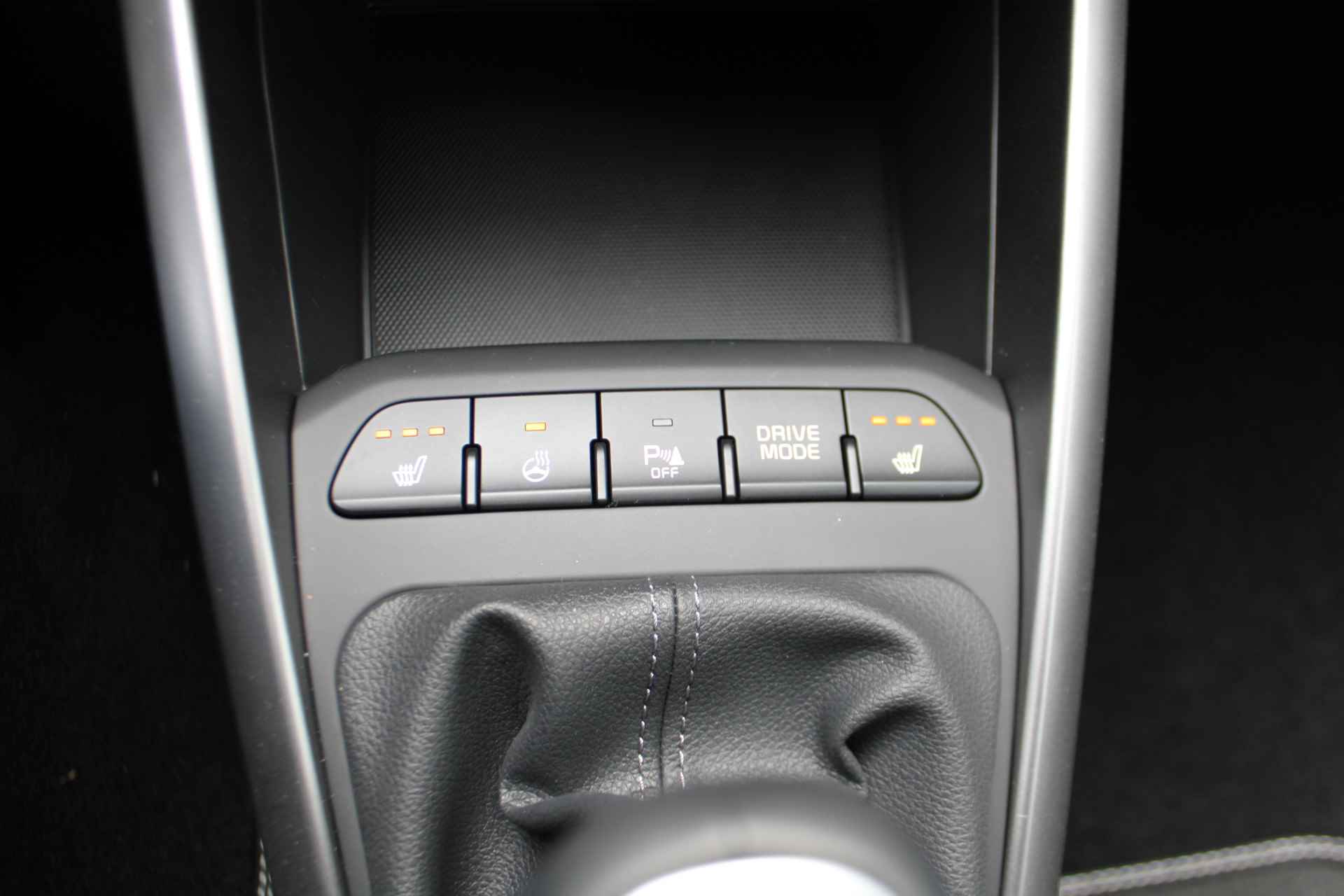 Kia Rio 1.0 T-GDi MHEV GT-Line - Schuif/Kanteldak - Apple/Android Carplay - Cruise Control - Climate Control - Navigatie Fabriekgarantie - 33/47