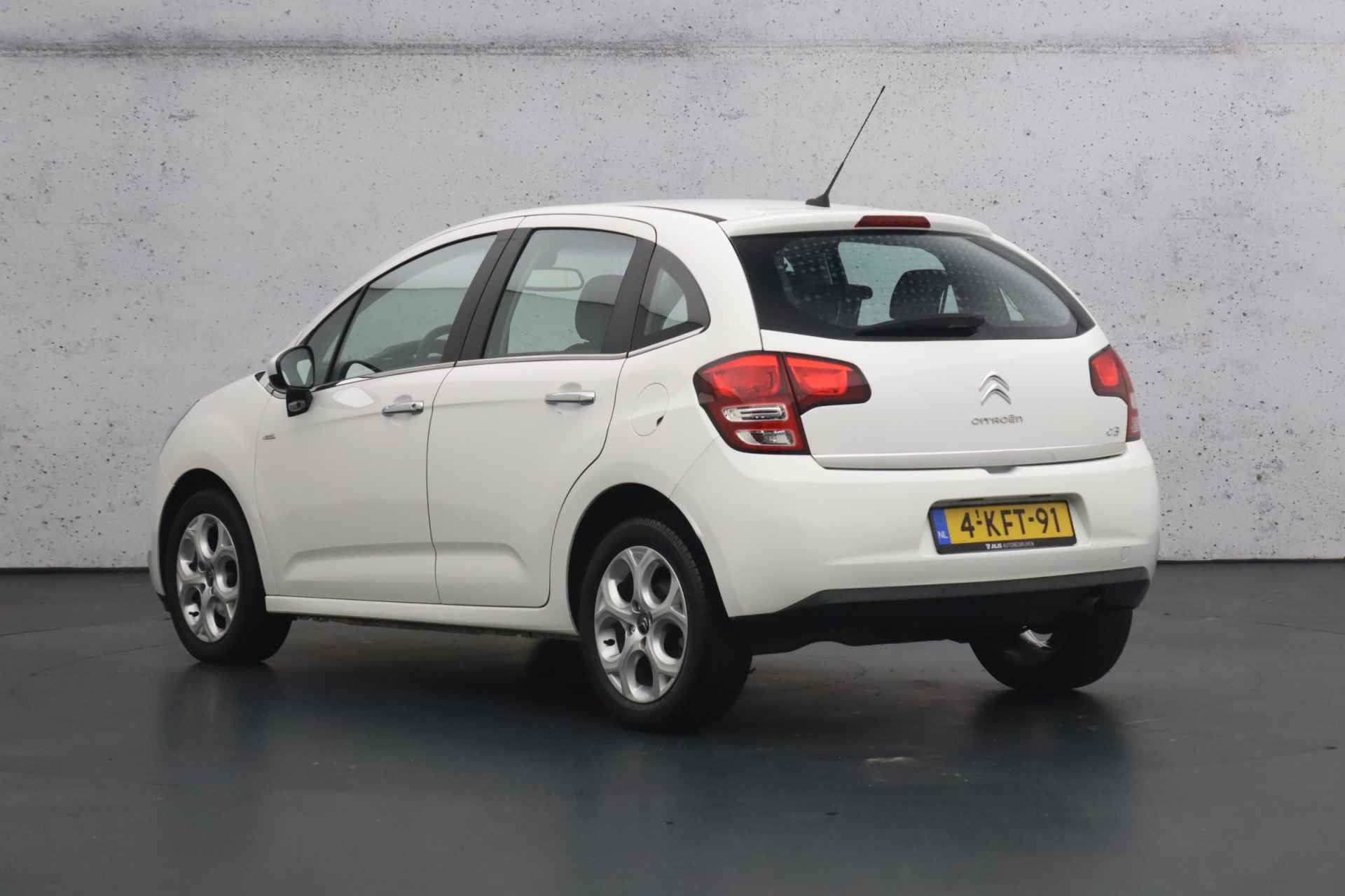 Citroën C3 1.6 VTi Exclusive | Airconditioning | Cruise control | Parkeersensoren | Microvezel bekleding - 8/28