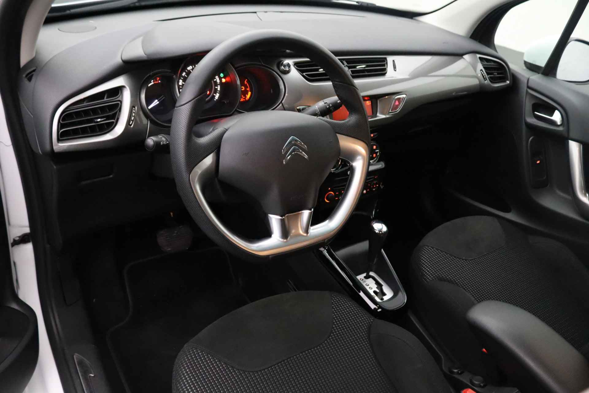 Citroën C3 1.6 VTi Exclusive | Airconditioning | Cruise control | Parkeersensoren | Microvezel bekleding - 23/28