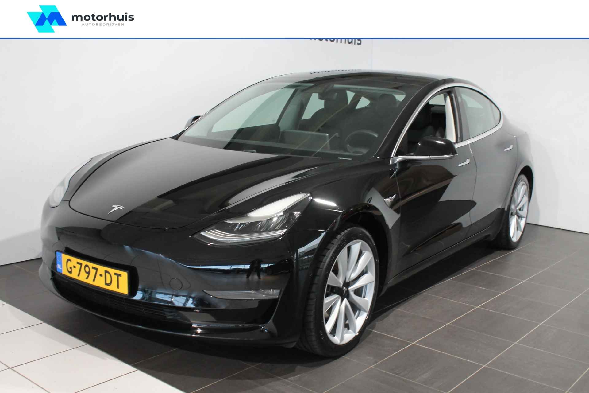 TESLA Model 3 Long-Range AWD - 1/12