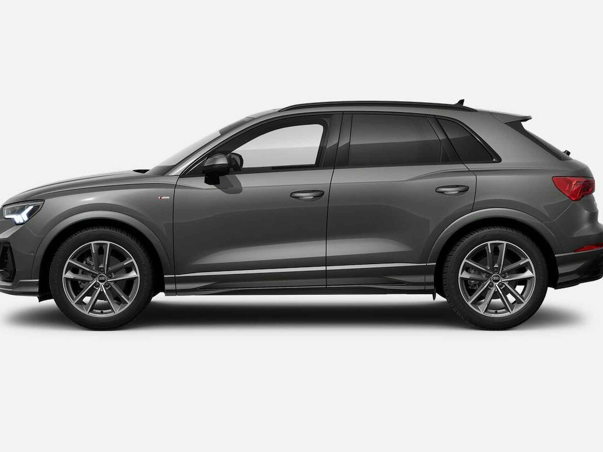 Audi Q3 S edition Competition 35 TFSI 150 PK Audi Q3 35 TFSI S edition Competition 150 PK · Panorama dak · Adaptieve cruise control · Bekleding Leder/Alcantara · SONOS Premium 3D - 8/8