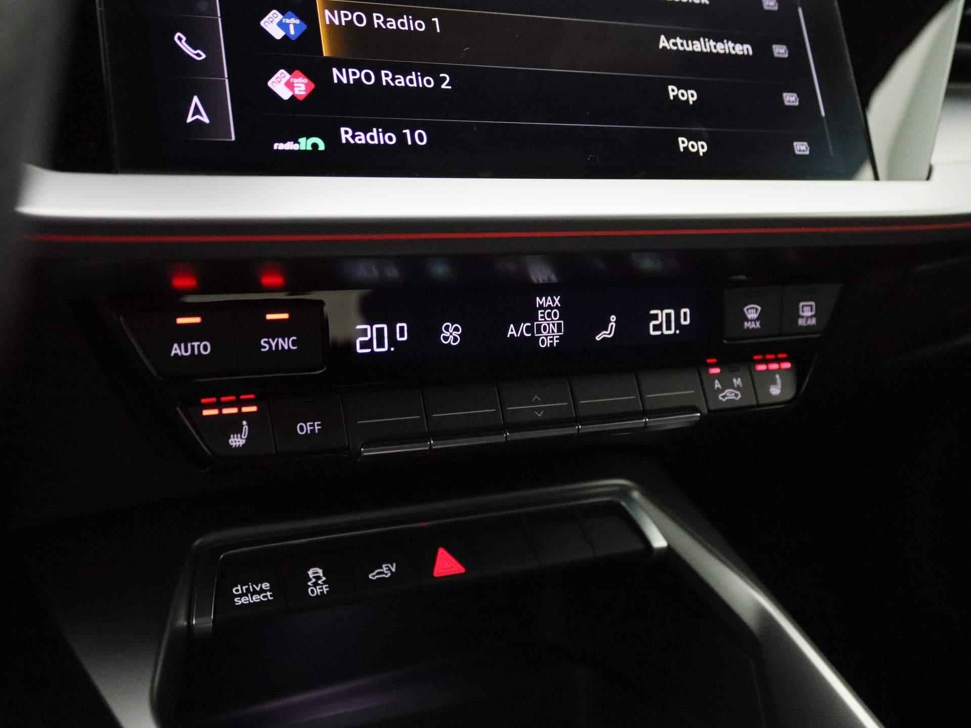 Audi A3 Sportback 45 TFSI e S edition Competition | S-Line | Navigatie | Panoramadak | 19 inch | Trekhaak | Stoelverwarming | LED | - 21/43