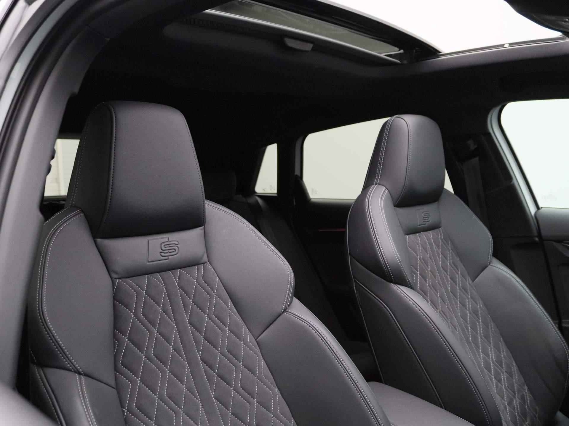 Audi A3 Sportback 45 TFSI e S edition Competition | S-Line | Navigatie | Panoramadak | 19 inch | Trekhaak | Stoelverwarming | LED | - 39/43