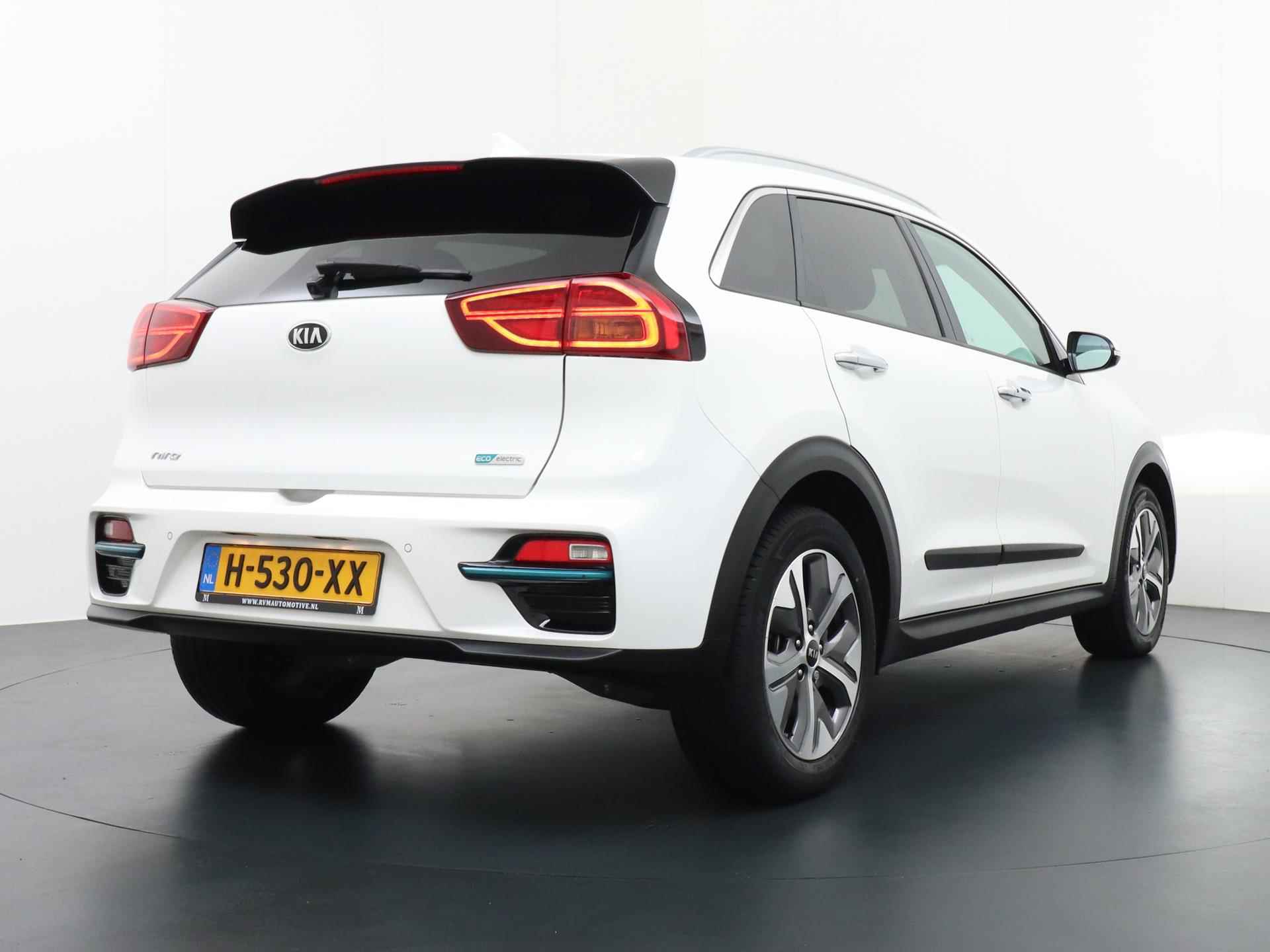 Kia E-Niro Executive Line 64 kWh VAN 25.900 ,- VOOR 23.877,- EINDEJAARSVOORDEEL: 2.570,-|ORIG. NL. NAP KM.|KIA GARANTIE T/M 6-2027 - 8/48