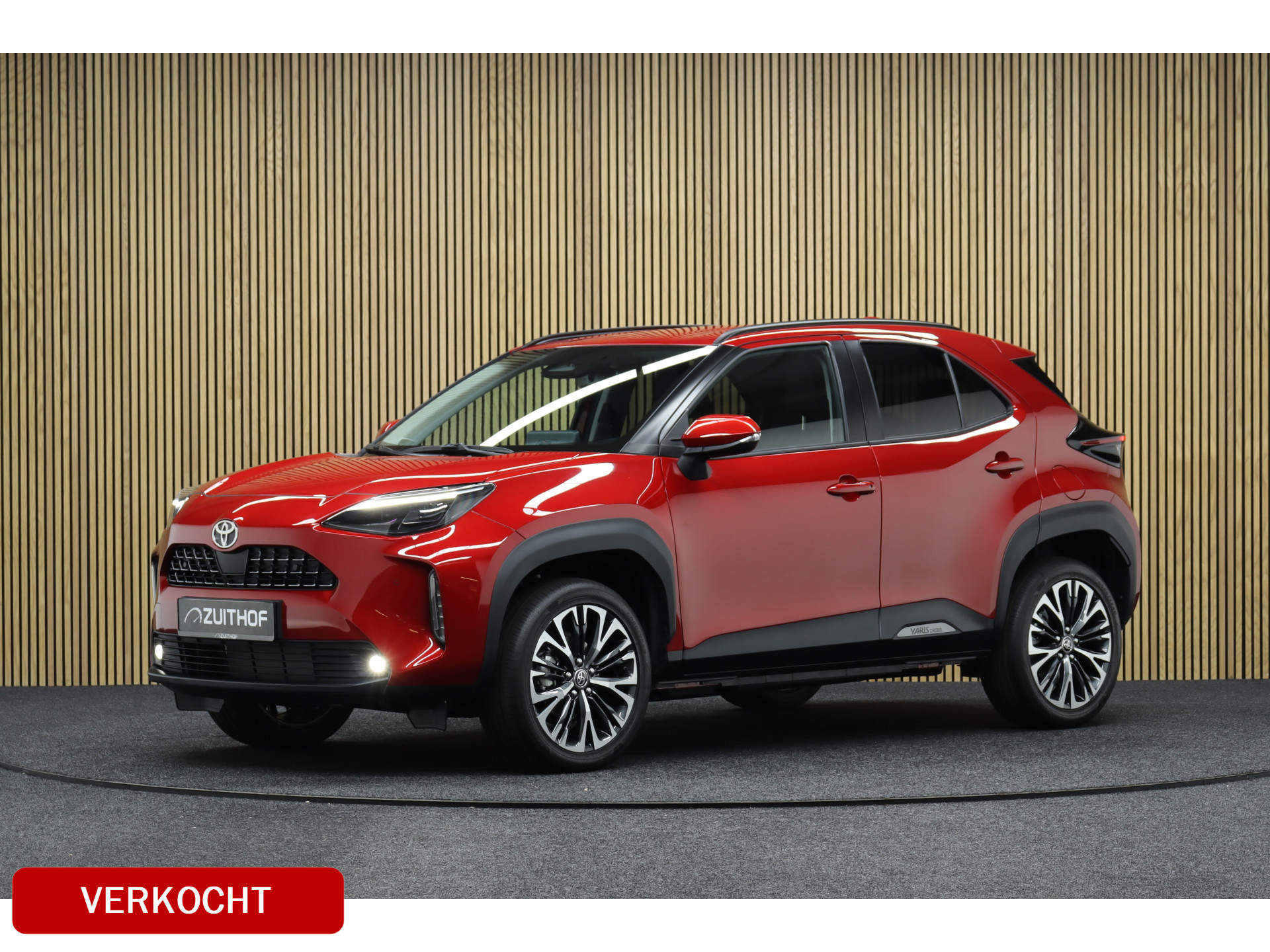 Toyota Yaris Cross 1.5 Hybrid 130 Executive Premium Pack | Facelift | Nieuw uit voorraad leverbaar | € 3.350,- voorraad voordeel! | Winter-pakket | Safety-pakket