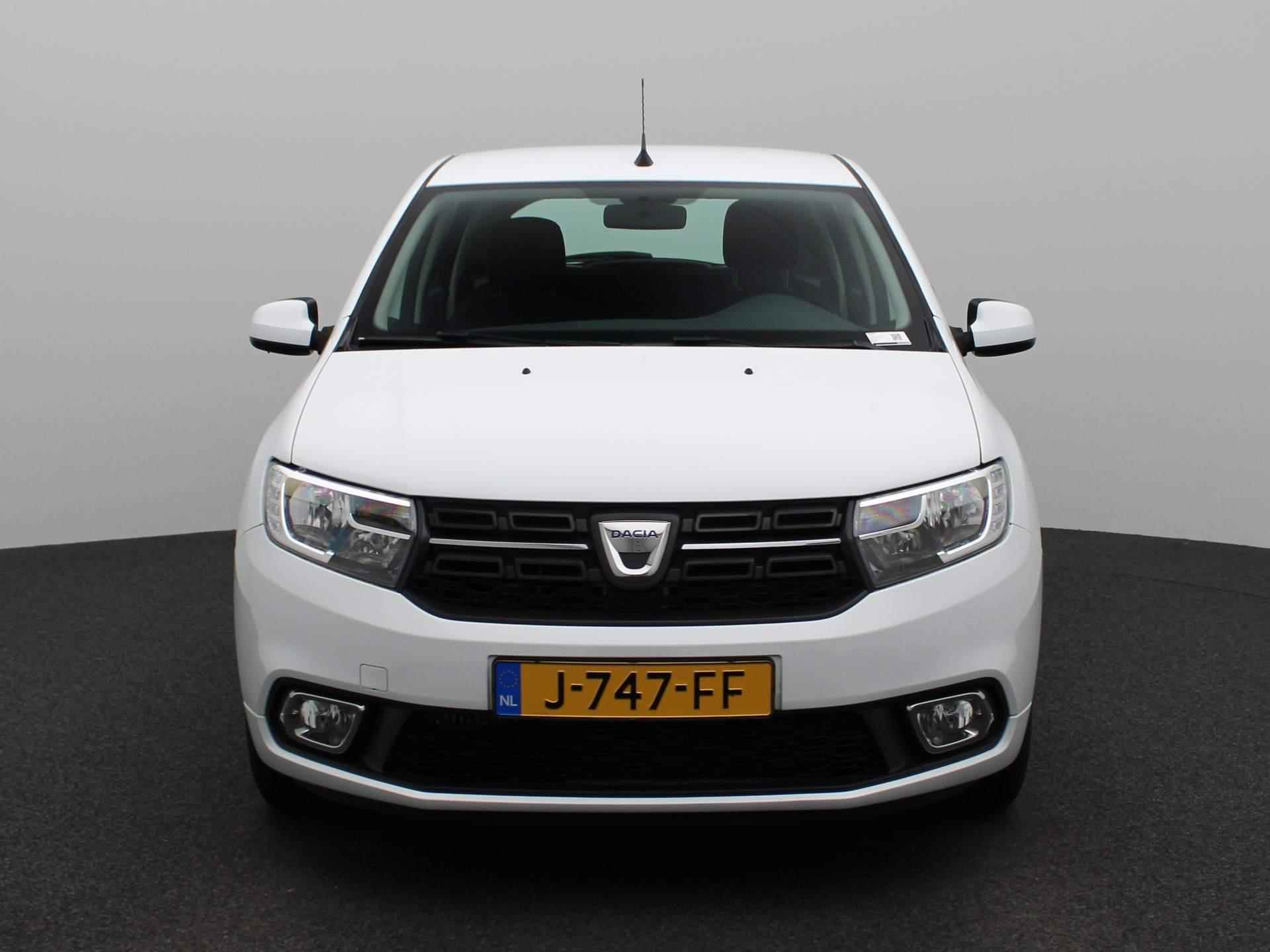 Dacia Sandero 0.9 TCe Easy-R Comfort Automaat | Navi | Airco | Bluetooth | Cruise | DAB | LED | Pack Medianav | Slechts 15.320 km! | - 3/36