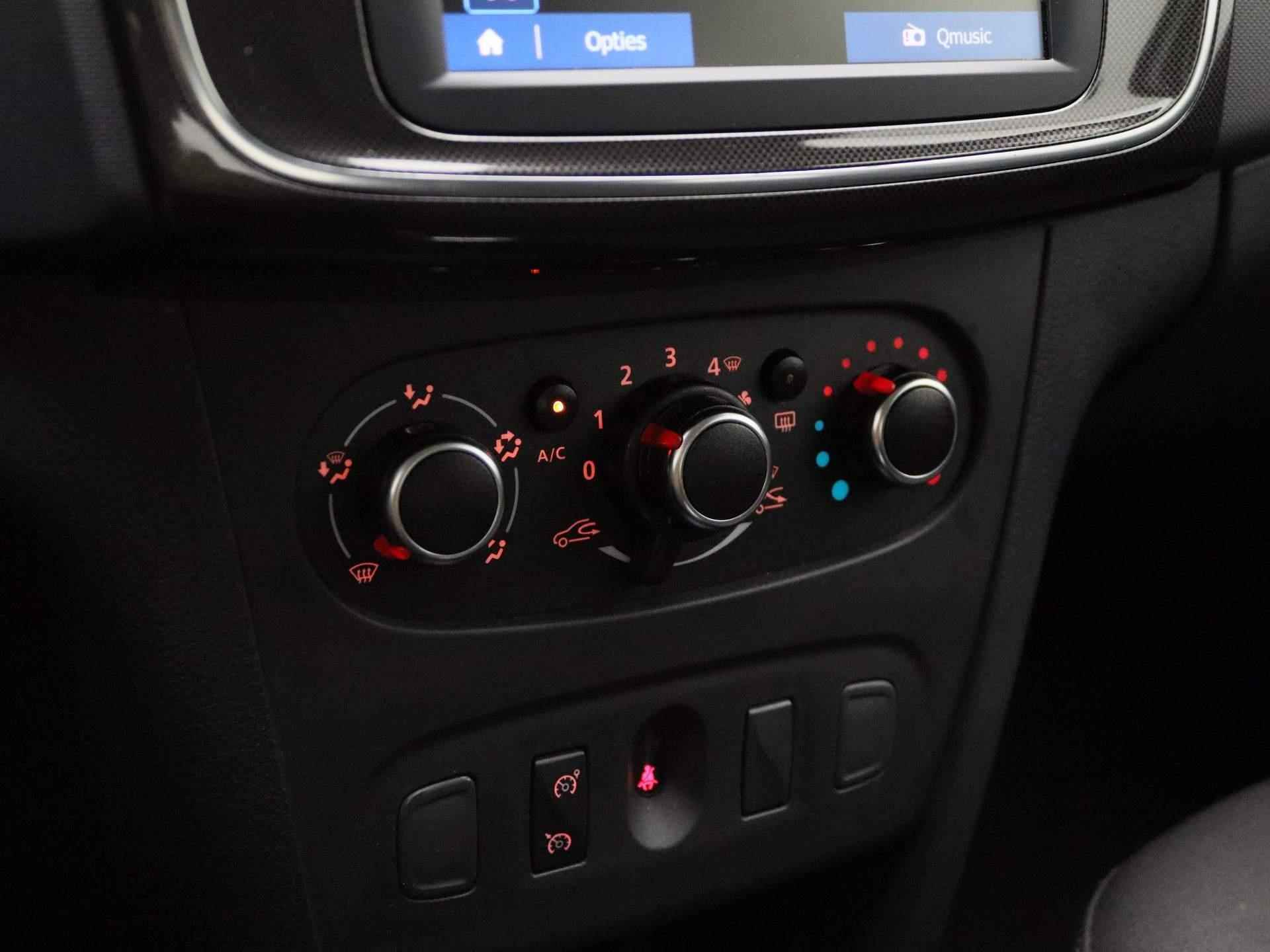 Dacia Sandero 0.9 TCe Easy-R Comfort Automaat | Navi | Airco | Bluetooth | Cruise | DAB | LED | Pack Medianav | Slechts 15.320 km! | - 18/36