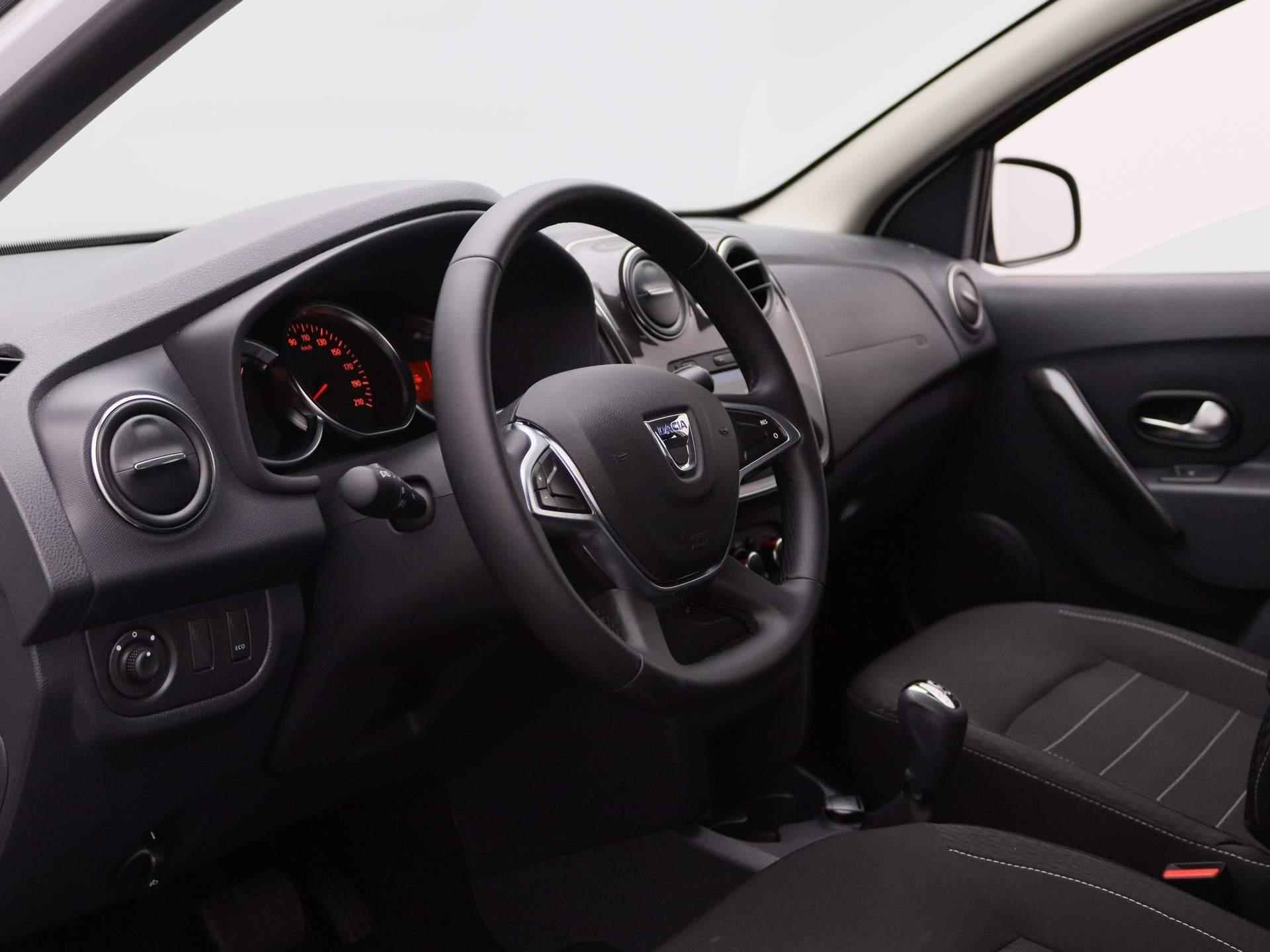 Dacia Sandero 0.9 TCe Easy-R Comfort Automaat | Navi | Airco | Bluetooth | Cruise | DAB | LED | Pack Medianav | Slechts 15.320 km! | - 29/36