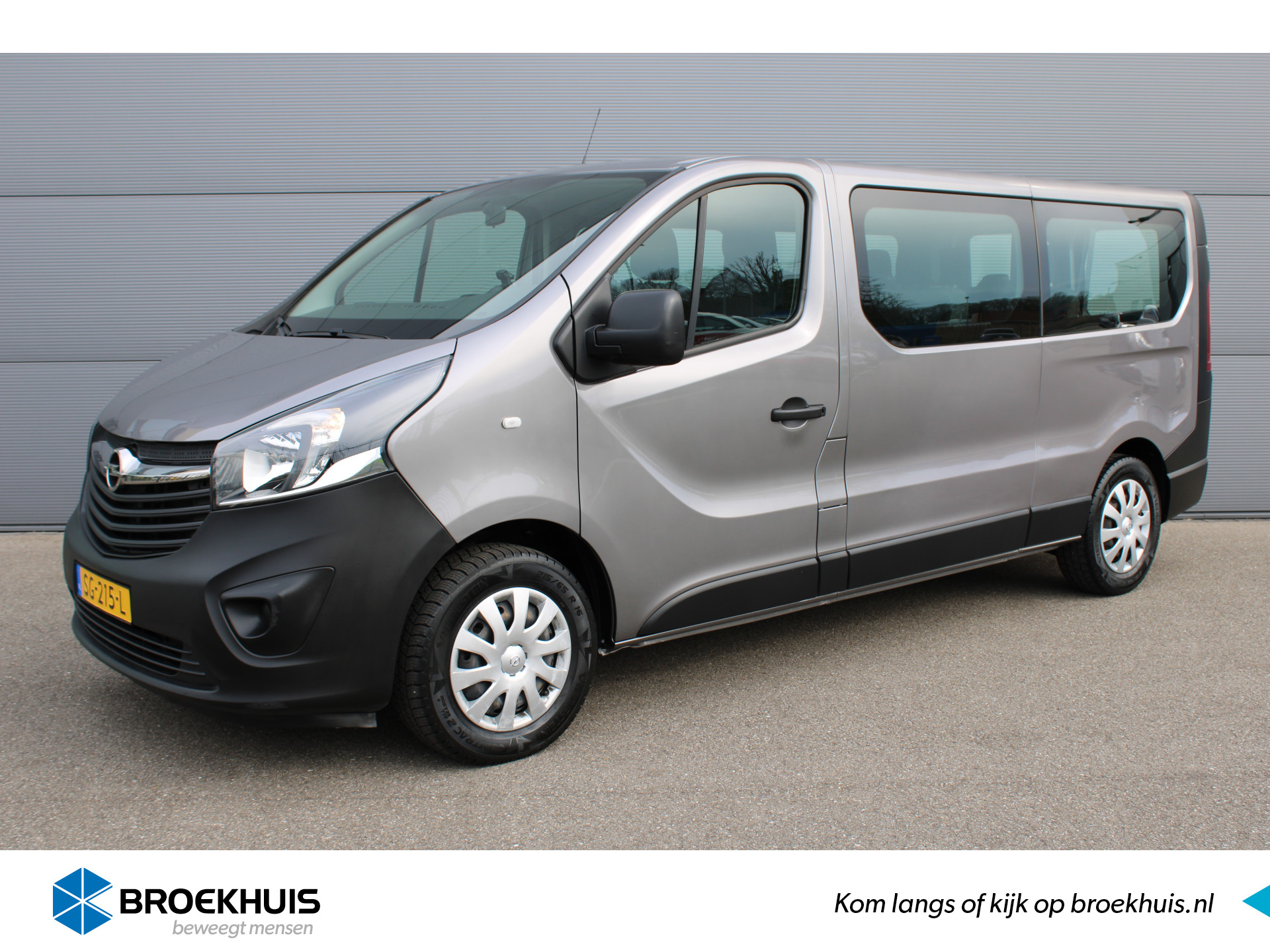 Opel Vivaro 1.6T 125 pk L2H1 | 9-pers. | Navi | Dealer onderhouden | Side-bars | Parkeerhulp | Airco | Start/Stop