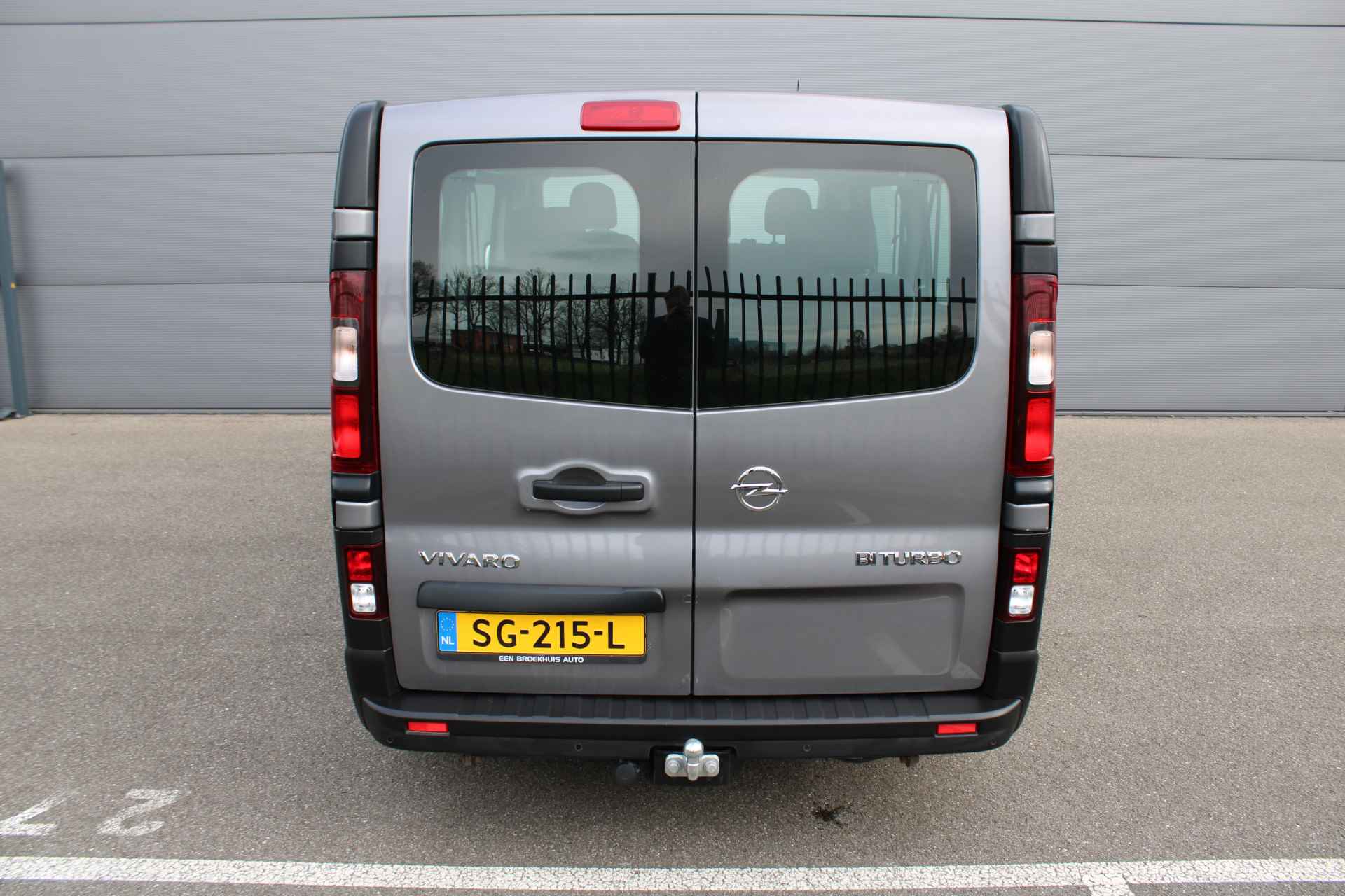 Opel Vivaro 1.6T 125 pk L2H1 | 9-pers. | Navi | Dealer onderhouden | Side-bars | Parkeerhulp | Airco | Start/Stop - 7/34