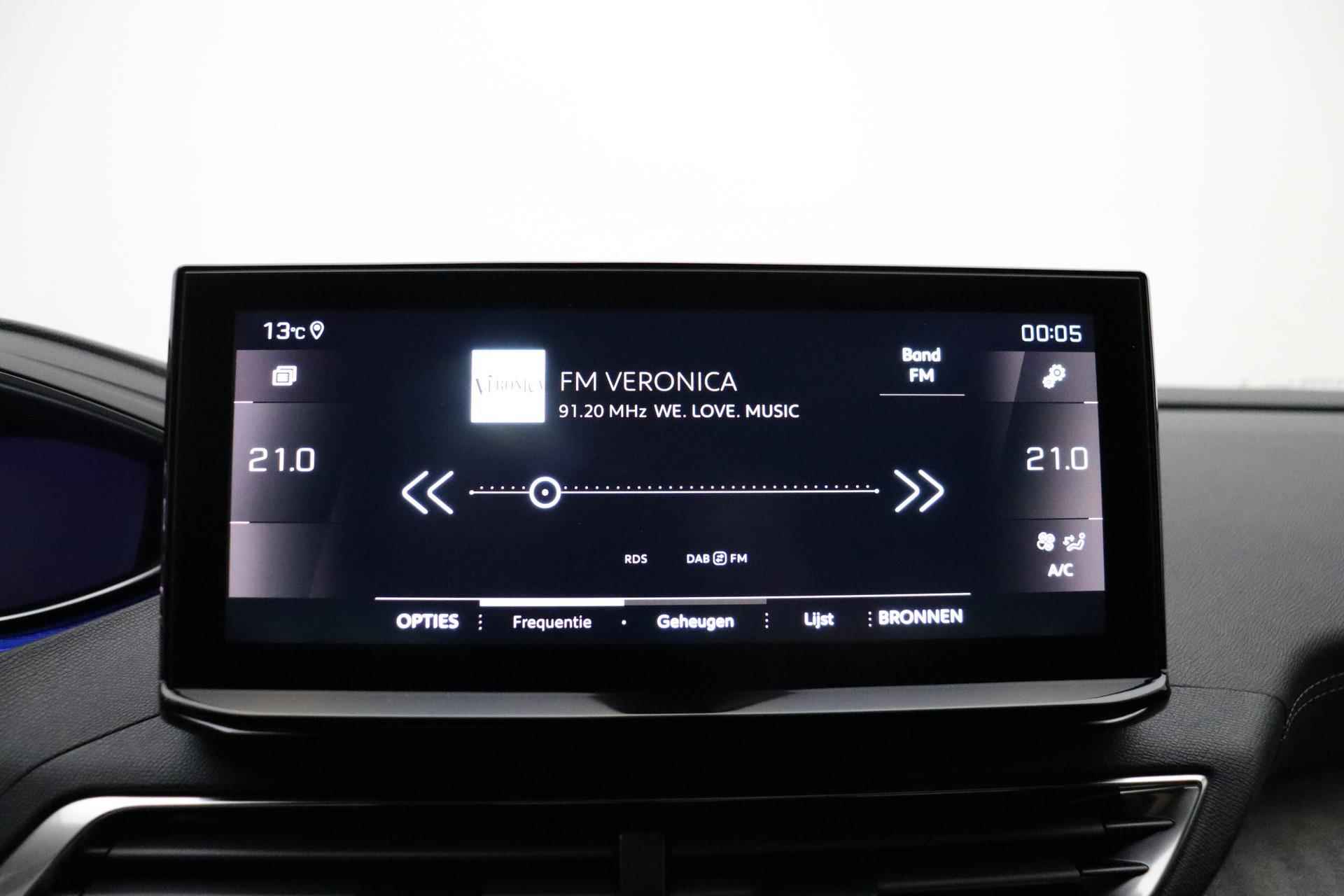 Peugeot 5008 1.2 PureTech GT | Automaat | Panoramadak | 7 persoons | Navigatie | Lichtmetalen velgen | Achteruitrijcamera | Parkeersensoren voor en achter | Cruise control - 25/40
