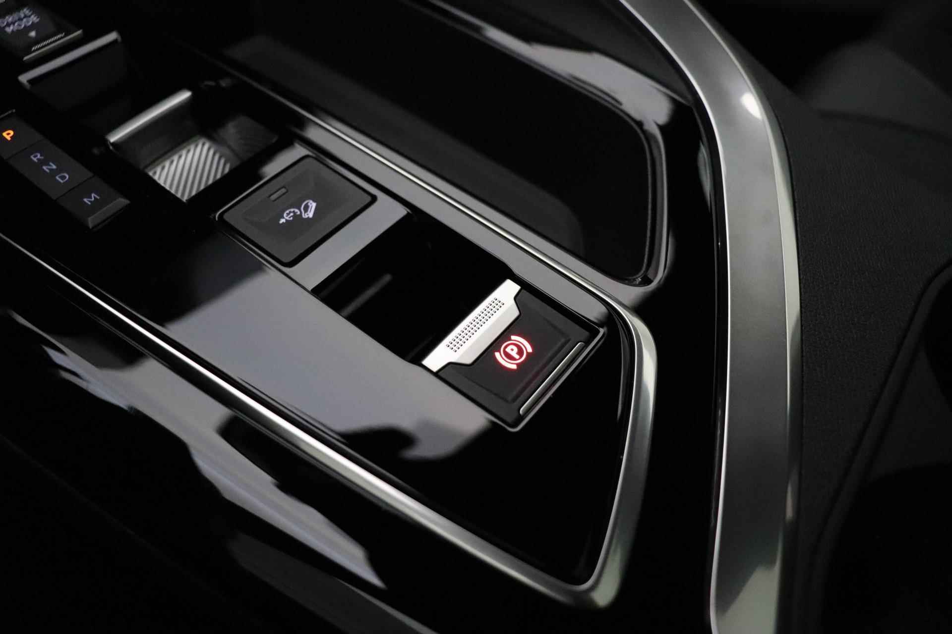 Peugeot 5008 1.2 PureTech GT | Automaat | Panoramadak | 7 persoons | Navigatie | Lichtmetalen velgen | Achteruitrijcamera | Parkeersensoren voor en achter | Cruise control - 29/40
