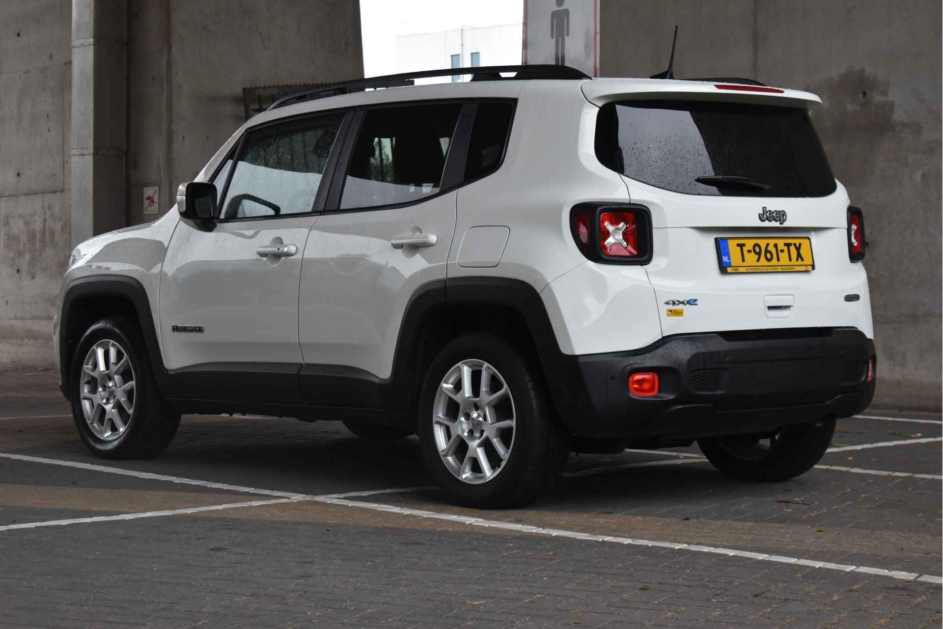 Jeep Renegade 4xe 190 Plug-in Hybrid Electric S,NIEUWPRIJS EUR 48000,BOEKJES,NAP EN ONDERHOUDSHISTORIE - 5/43