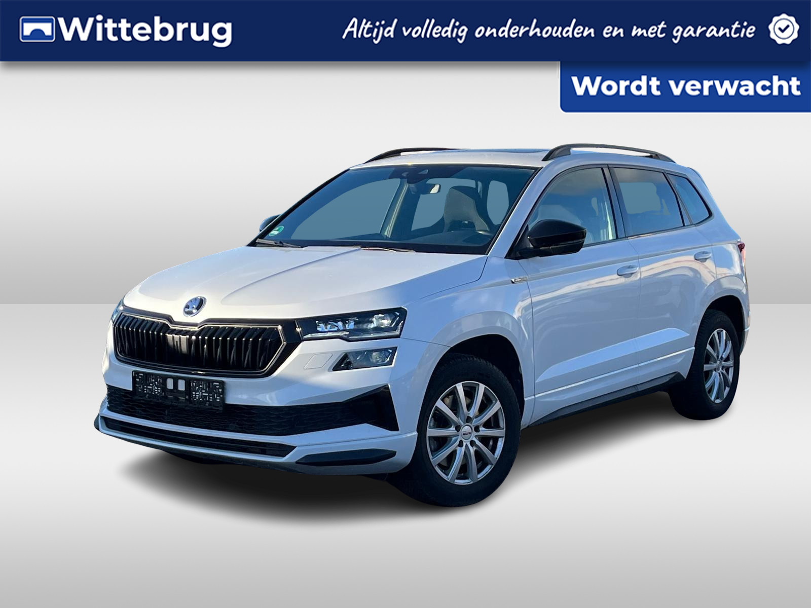 Škoda Karoq 1.5 TSI ACT 150pk DSG Sportline / Panorama dak / 18 Inch / Virtual cockpit / Elek. Achterklep Met Vitual Pedal / Full LED Matrix koplampen / Achteruitrijcamera