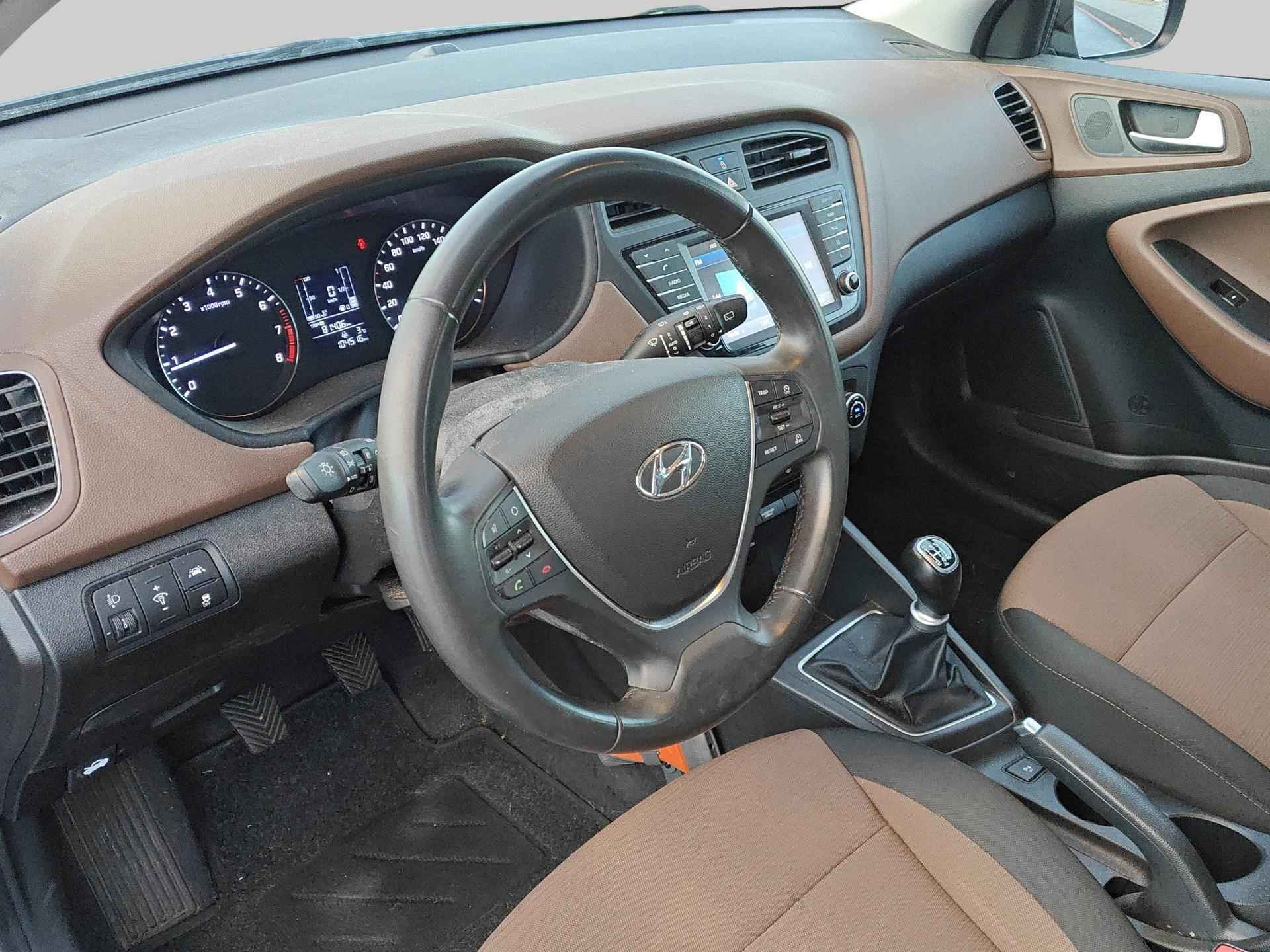 Hyundai i20 1.2 HP i-Motion Comfort | navigatie | cruise control | climate control - 9/24