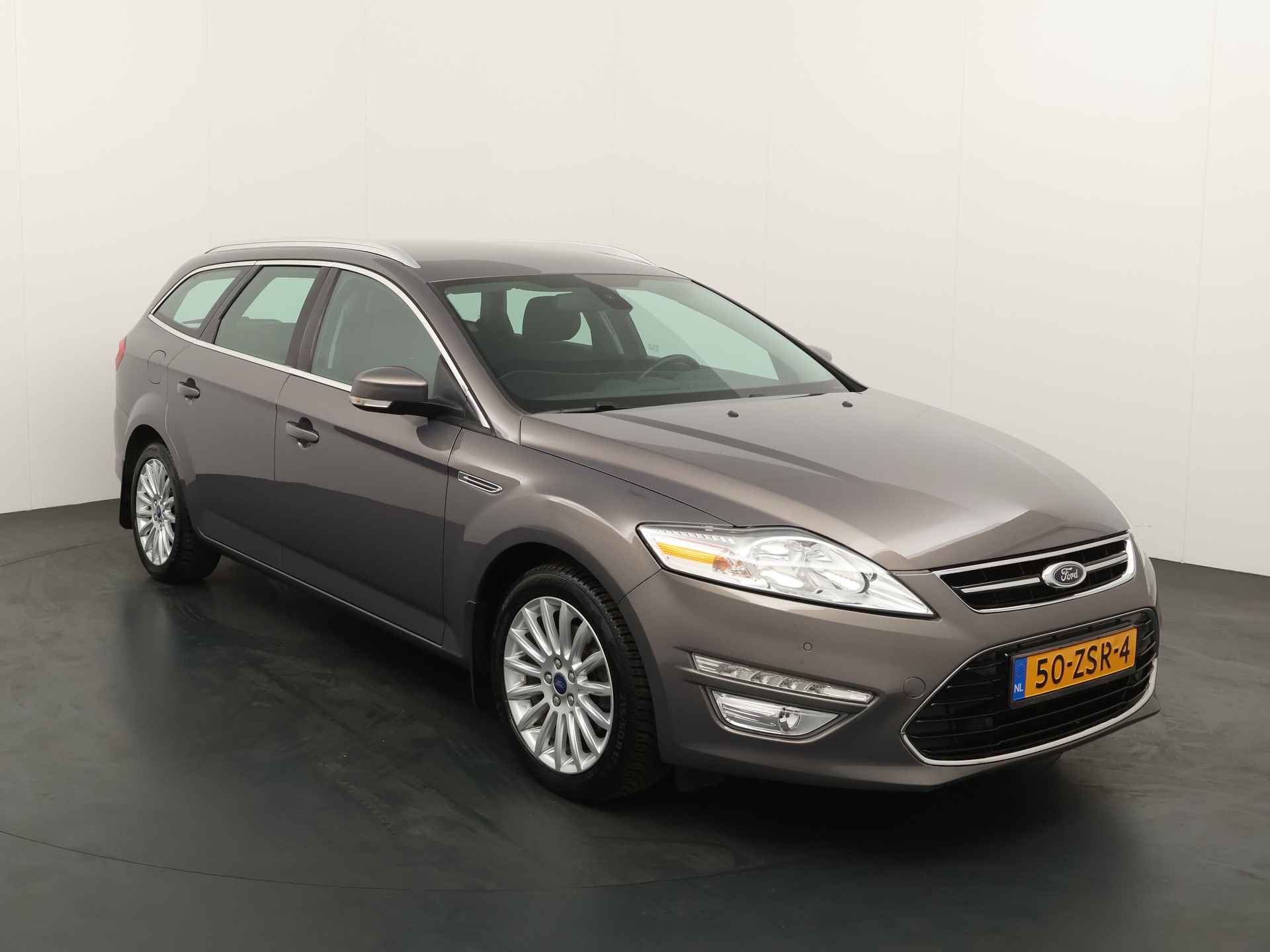 Ford Mondeo Wagon 1.6 EcoBoost 160 pk Titanium | Trekhaak 1600 KG | All Seasonbanden | Voorruitverwarming | - 7/20