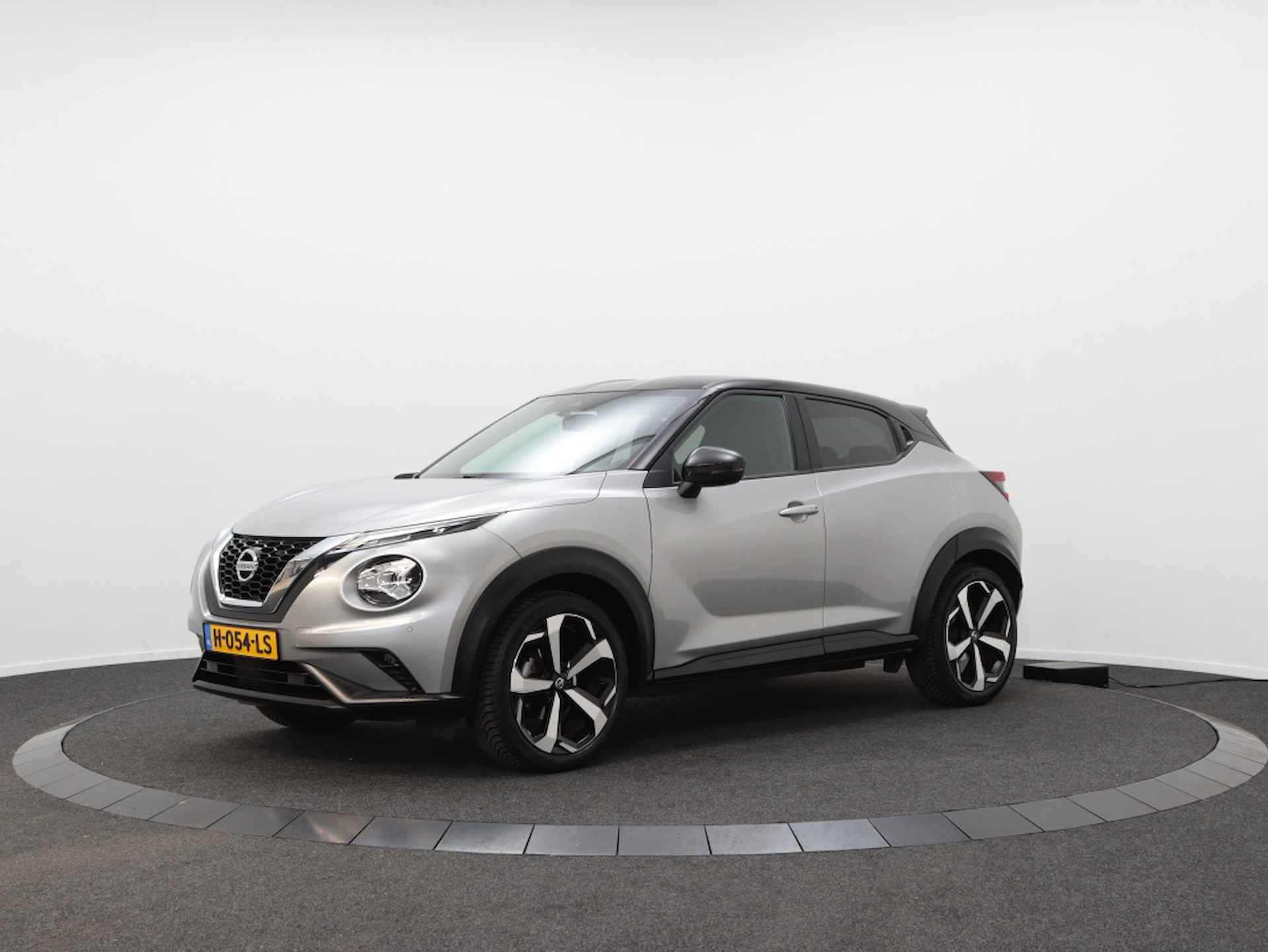 Nissan Juke 1.0 DIG-T Premire Edition | Navigatie | Stoel Verwarming | Airco - 12/44