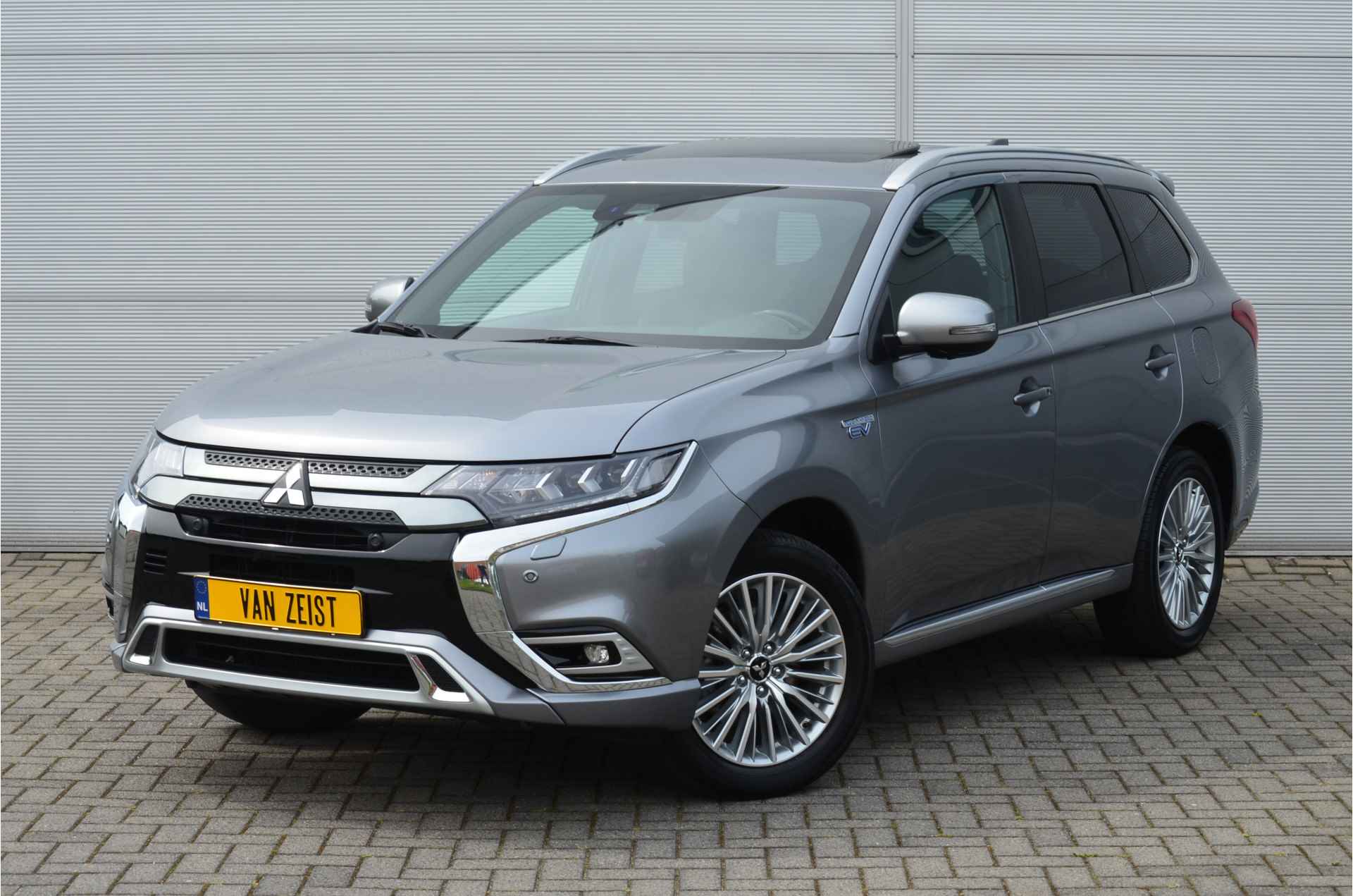 Mitsubishi Outlander PHEV 2.4 INSTYLE 4WD | PLUG IN HYBRID | V2G | FULL OPTIONS | SCHUIFDAK | ADAPTIEF CRUISE | FABRIEKGARANTIE TOT 17-03-2025 | ALL IN RIJKLAARPRIJS - 5/52