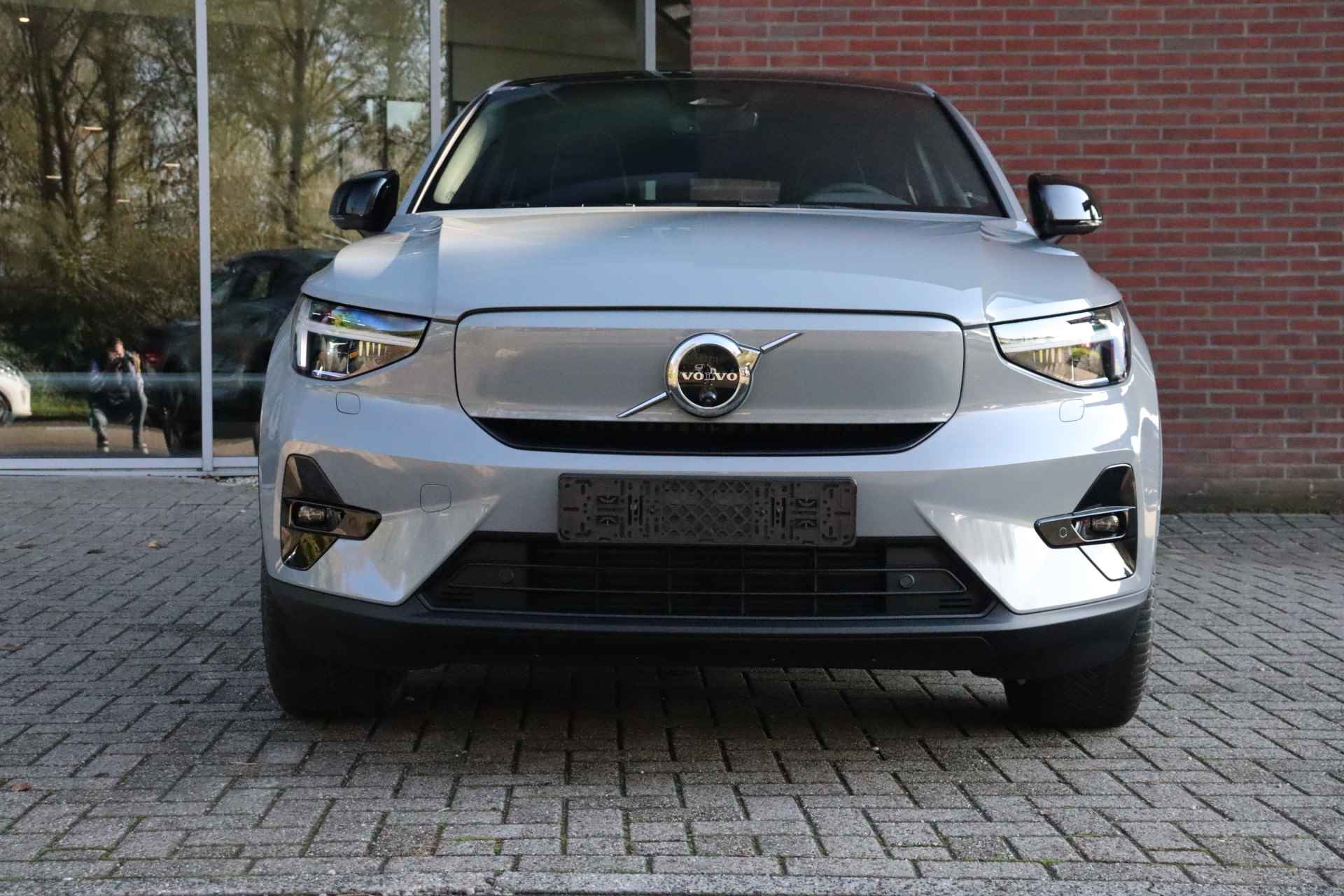 Volvo C40 Single Motor Extended Range Ultimate | 360° Camera | Harman Kardon | Mictrotech Nubuck/Textiel witte bies | Stoel en Stuurwielve - 3/37