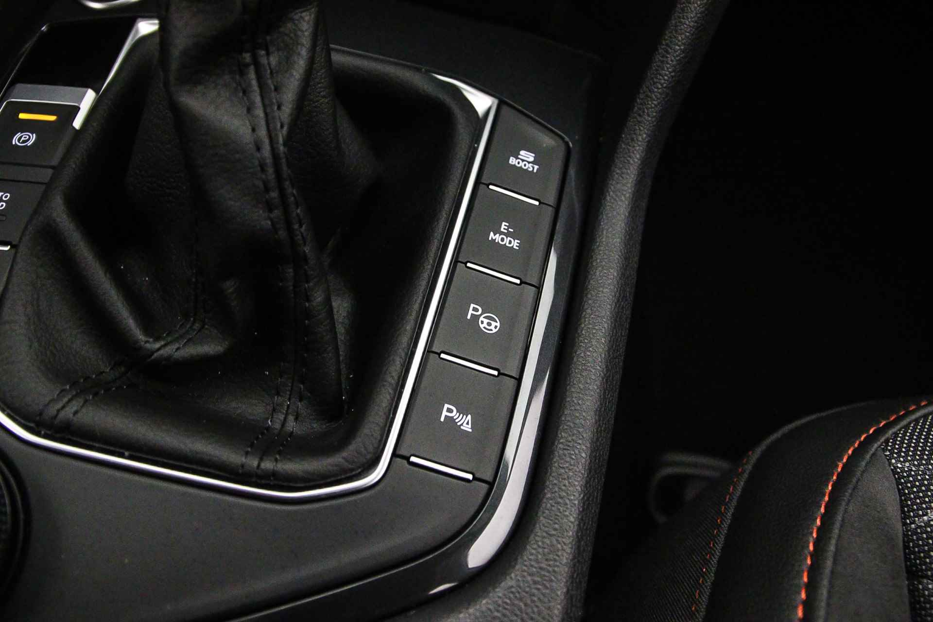 SEAT Tarraco FR 1.4 TSI e-Hybrid 245pk DSG Automaat Trekhaak, Achteruitrijcamera, Elektrische achterklep, Adaptive cruise control, Navigatie, Stuurwiel verwarmd, Parkeersensoren, LED verlichting, Stoelverwarming - 20/50