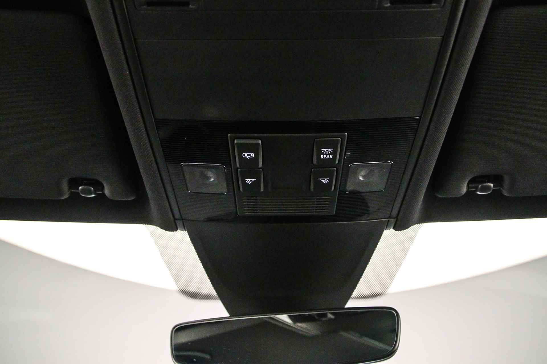 SEAT Tarraco FR 1.4 TSI e-Hybrid 245pk DSG Automaat Trekhaak, Achteruitrijcamera, Elektrische achterklep, Adaptive cruise control, Navigatie, Stuurwiel verwarmd, Parkeersensoren, LED verlichting, Stoelverwarming - 37/50